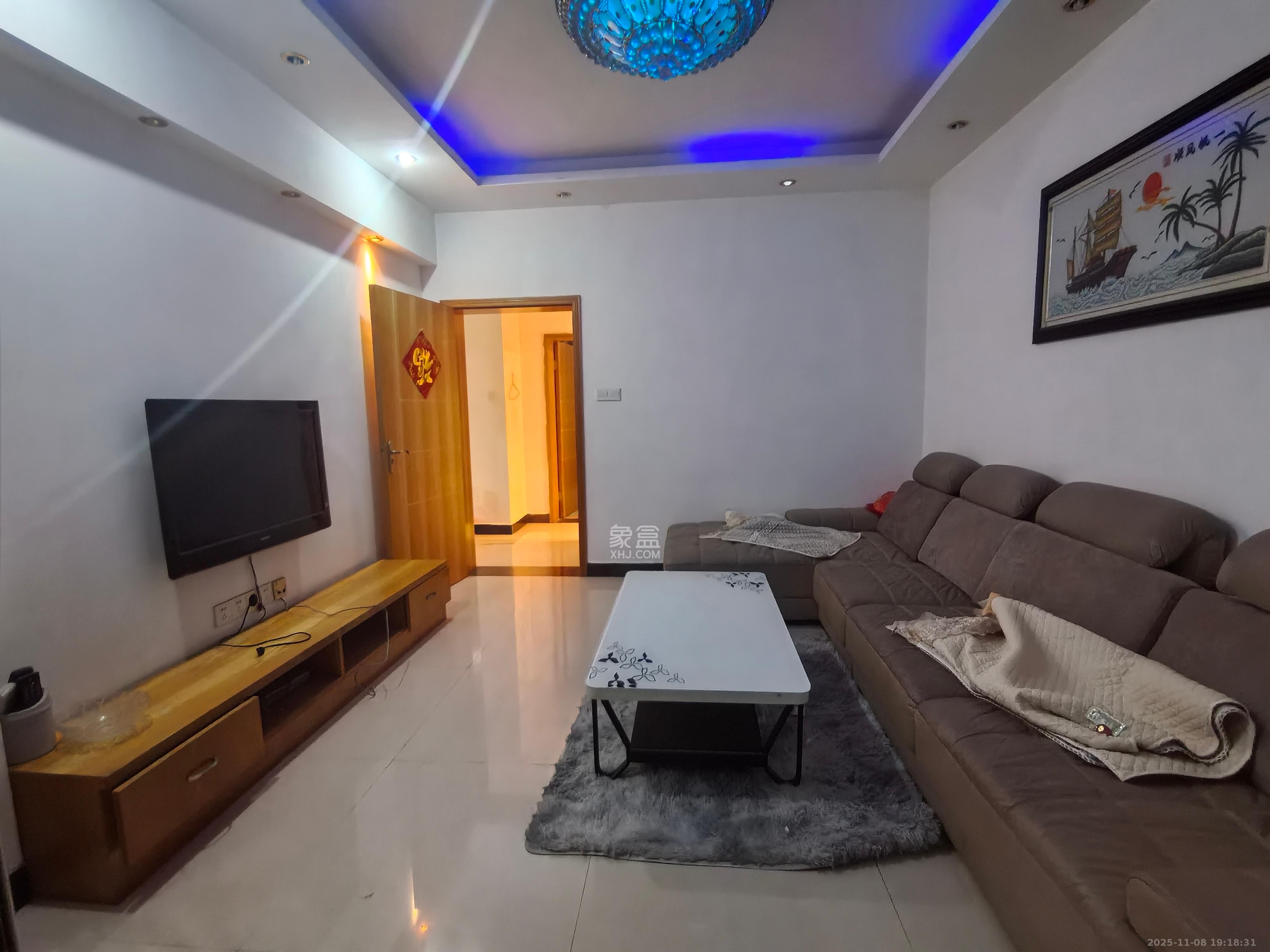 中房F联邦 2室2厅1卫 1800.0元/月 中房F联邦 2室2厅1卫 1800.0元/月室内图