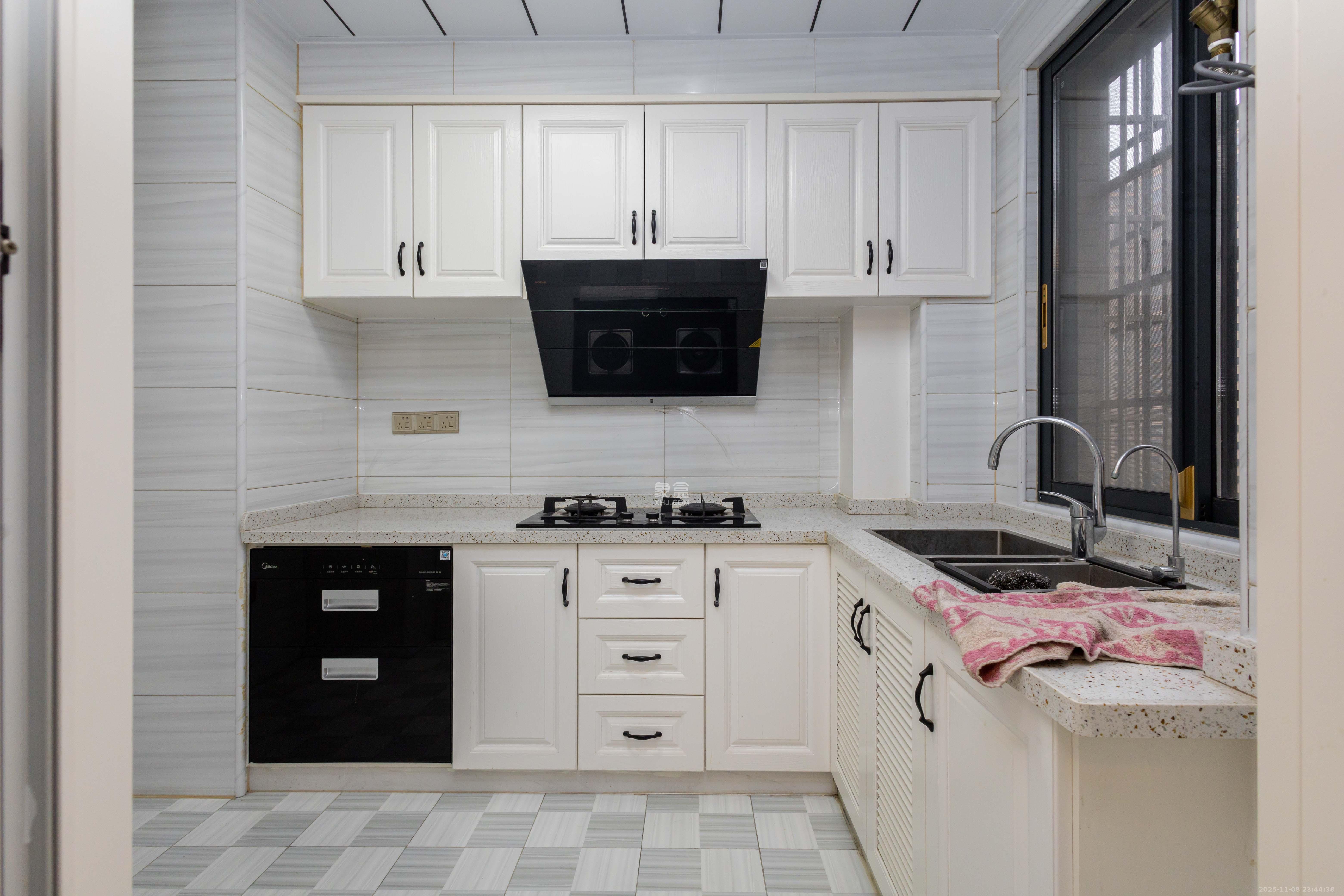 佳美紫郡  3室2厅2卫    84.8万厨房