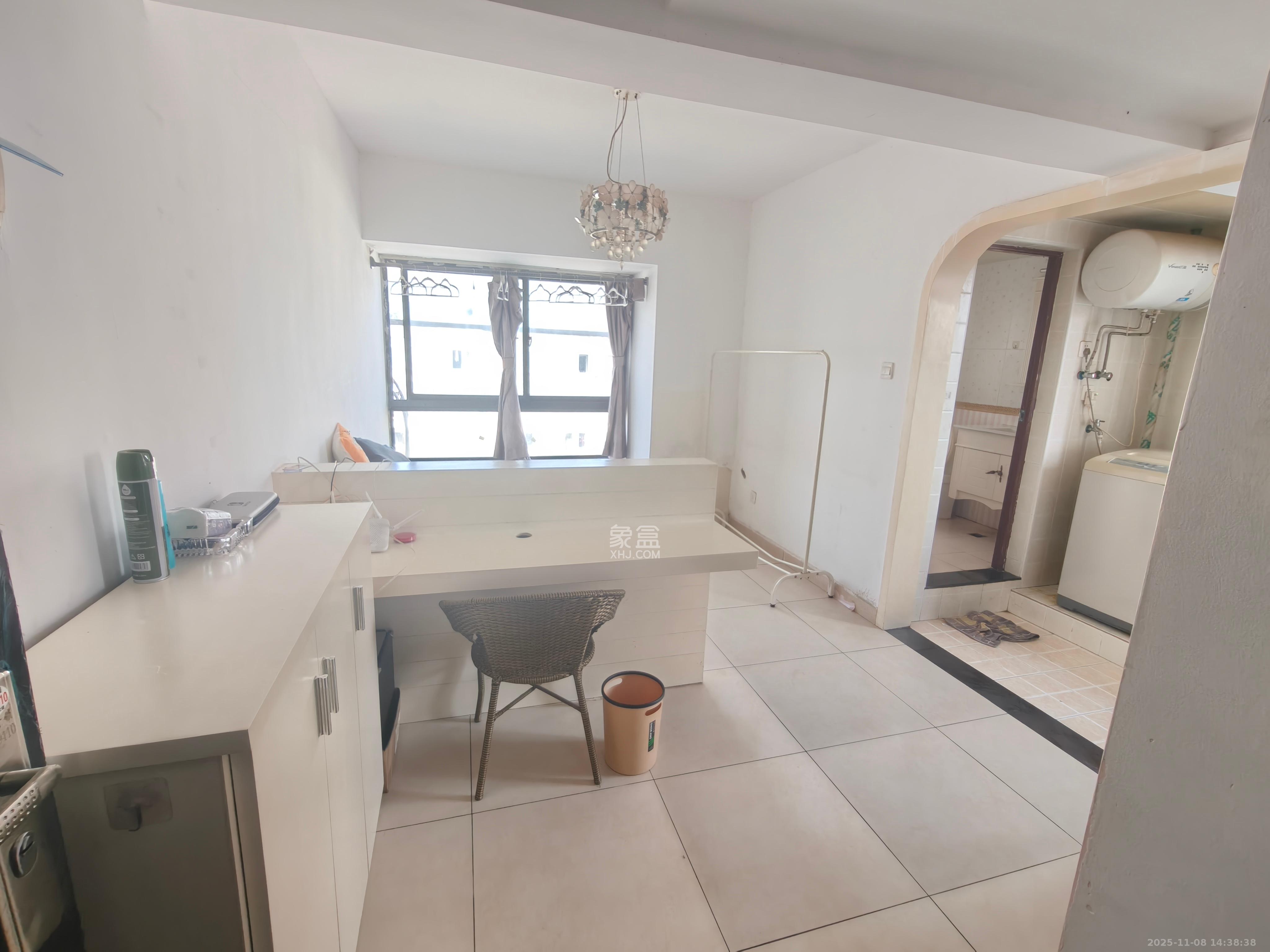 尚都花园城  1室1厅1卫    1000.0元/月