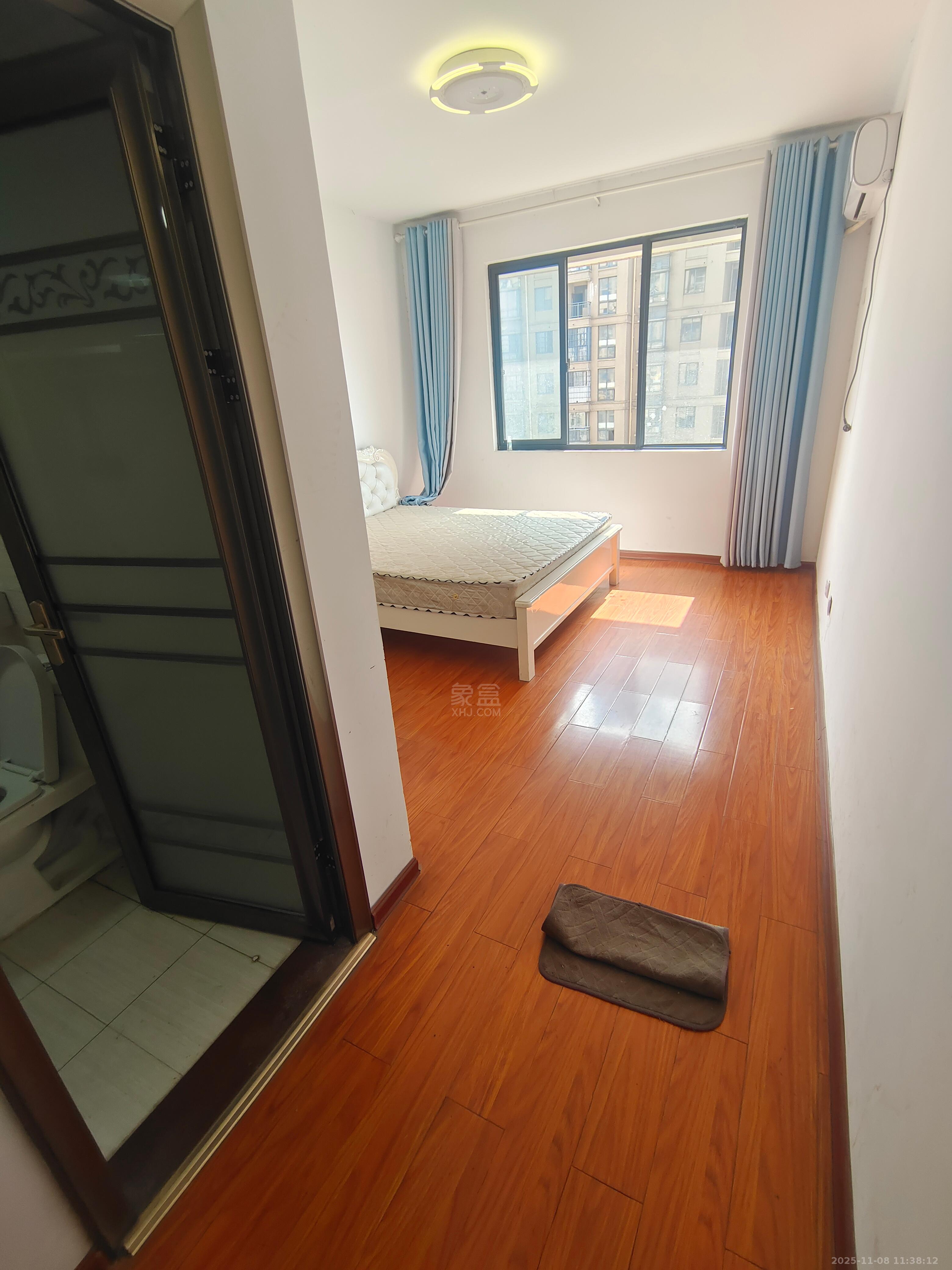 滨江花园 3室2厅2卫 1600.0元/月 滨江花园 3室2厅2卫 1600.0元/月室内图