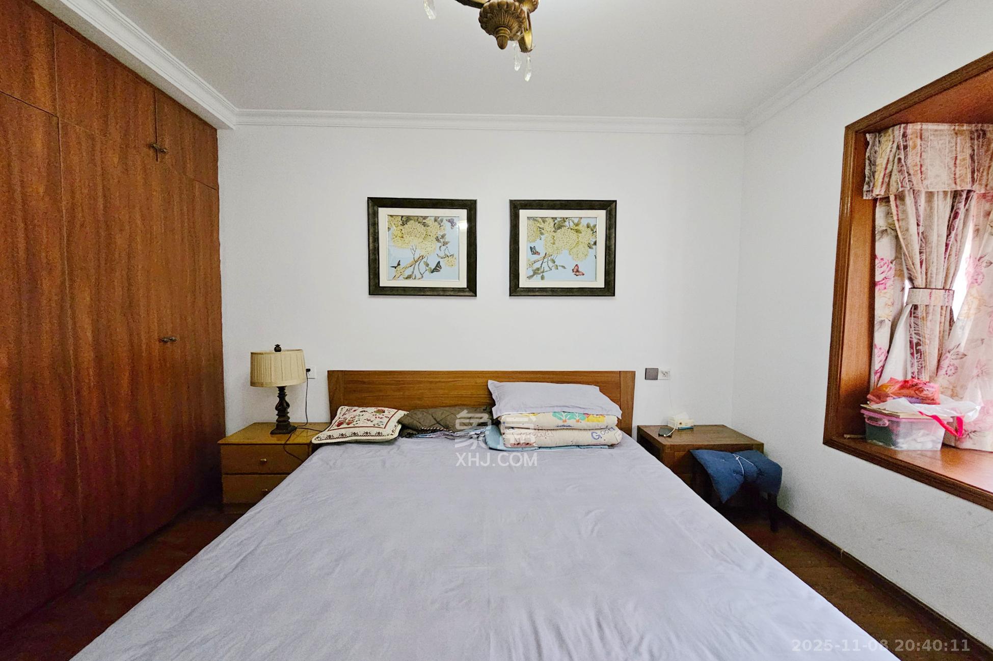 三江花中城  2室2厅1卫    88.0万卧室