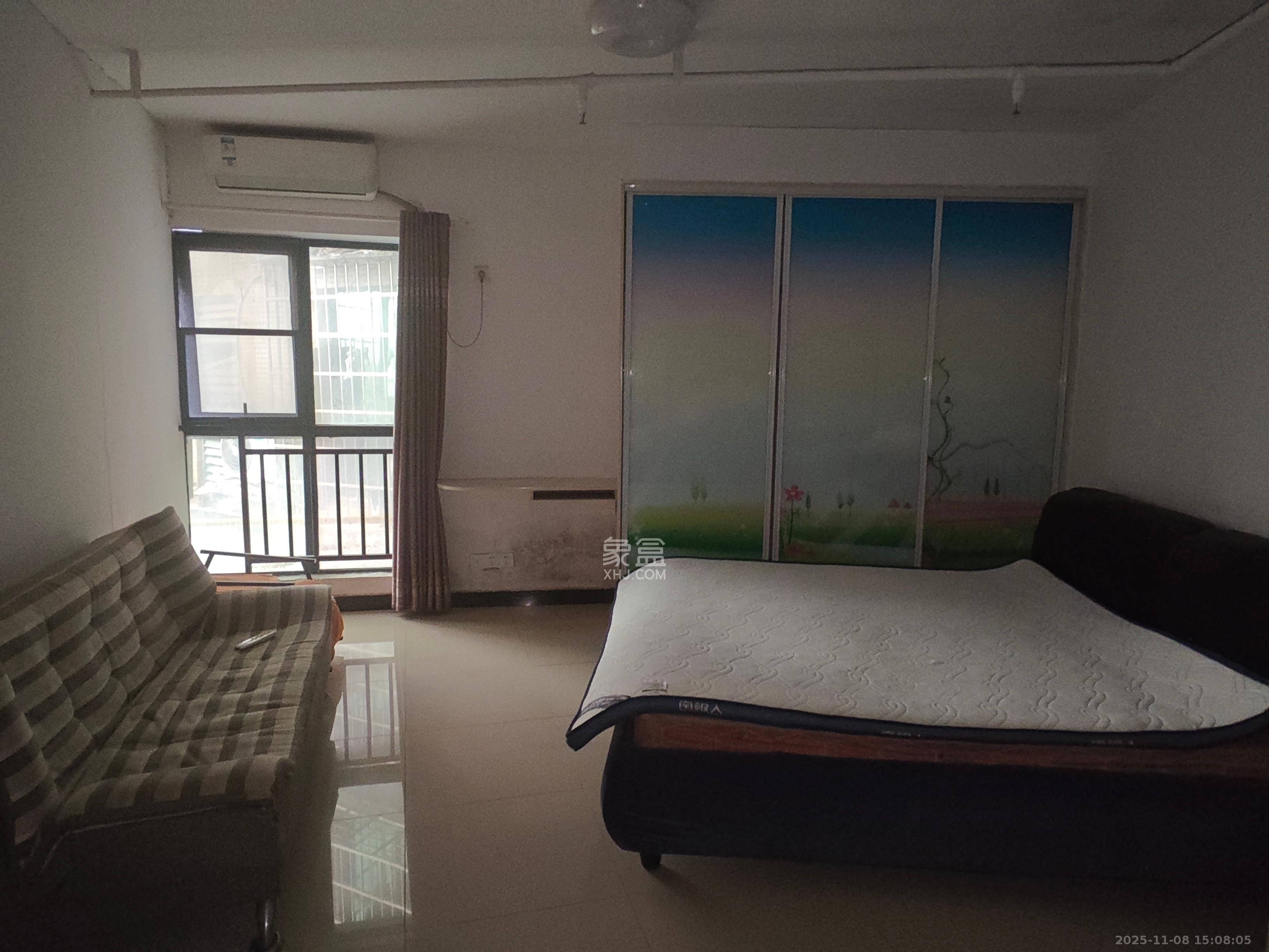 湖韵佳苑  1室1厅1卫    1600.0元/月室内图