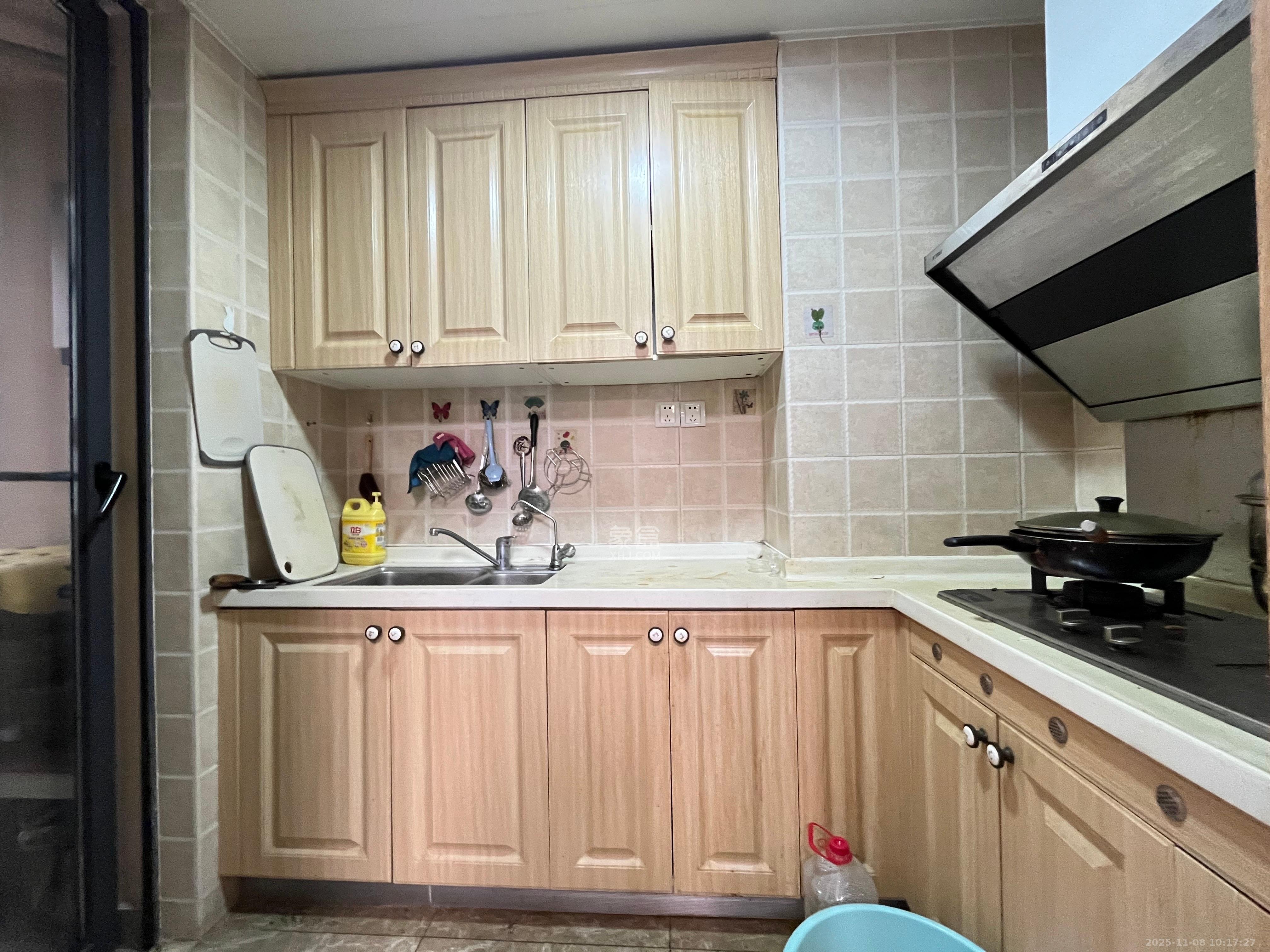 佳兆业时代广场  3室2厅1卫    2500.0元/月室内图