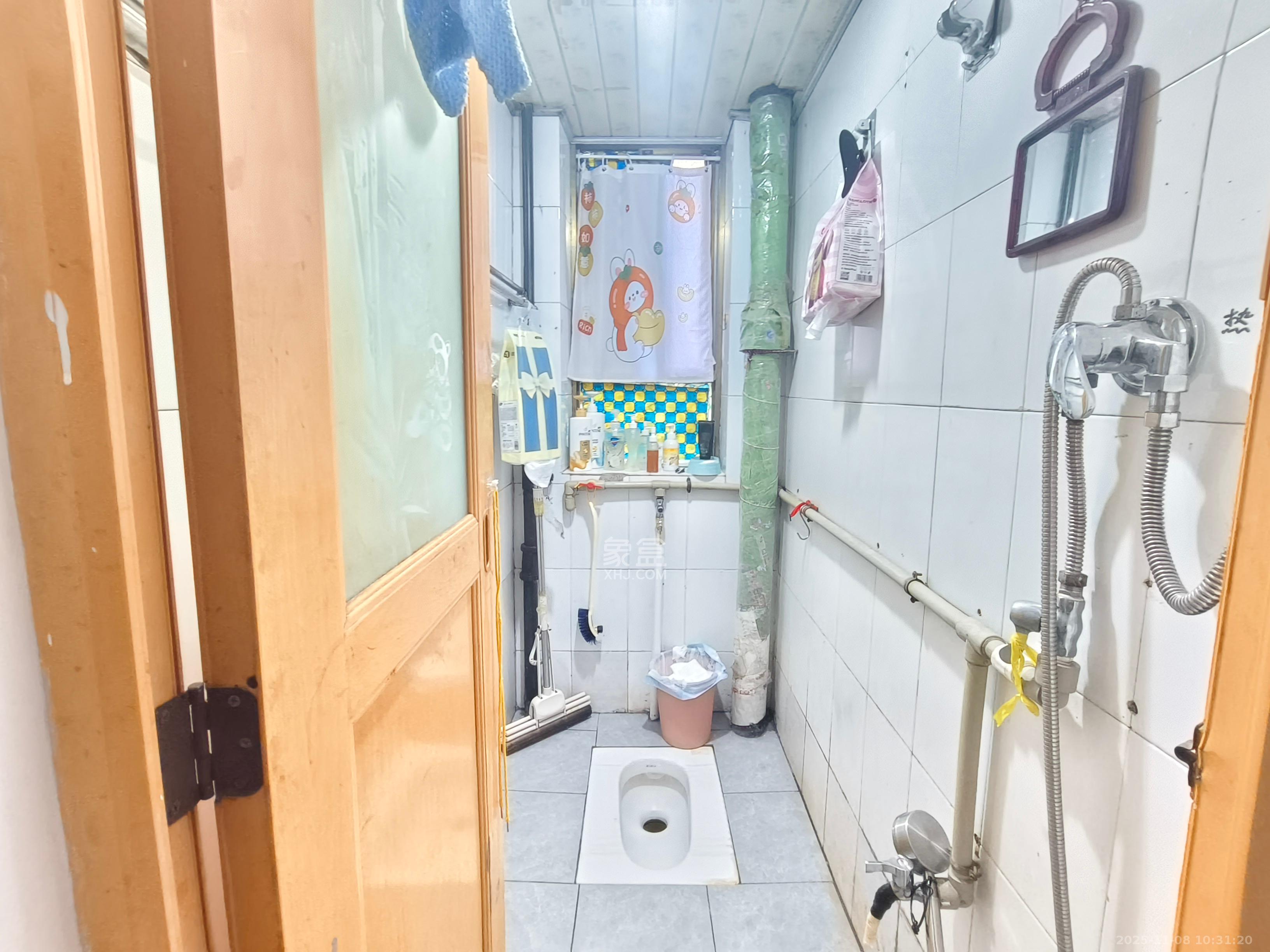 枫林小区 1室1厅1卫 1500.0元/月 枫林小区 1室1厅1卫 1500.0元/月室内图