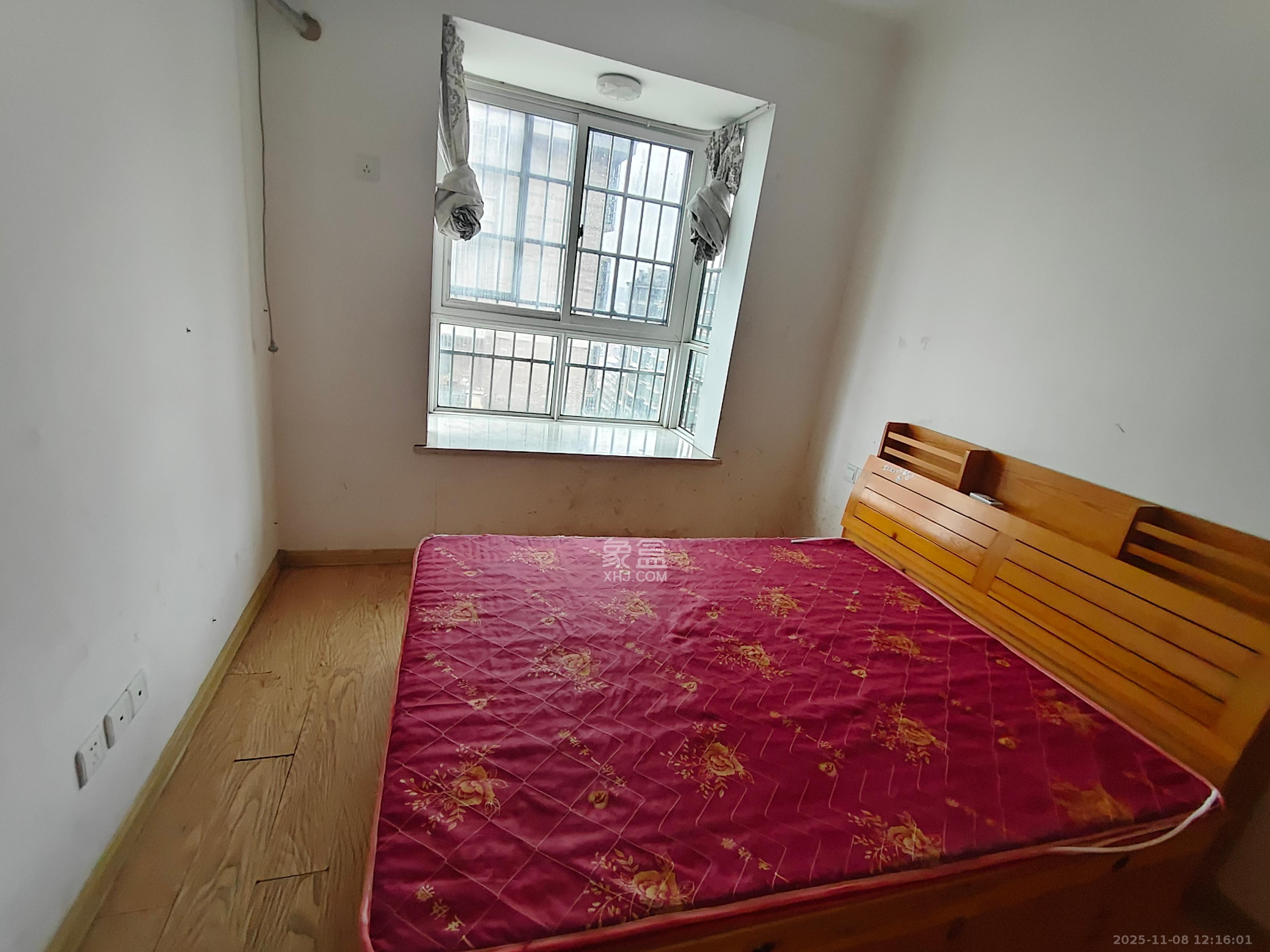 博雅湘水湾  2室2厅1卫    1600.0元/月室内图