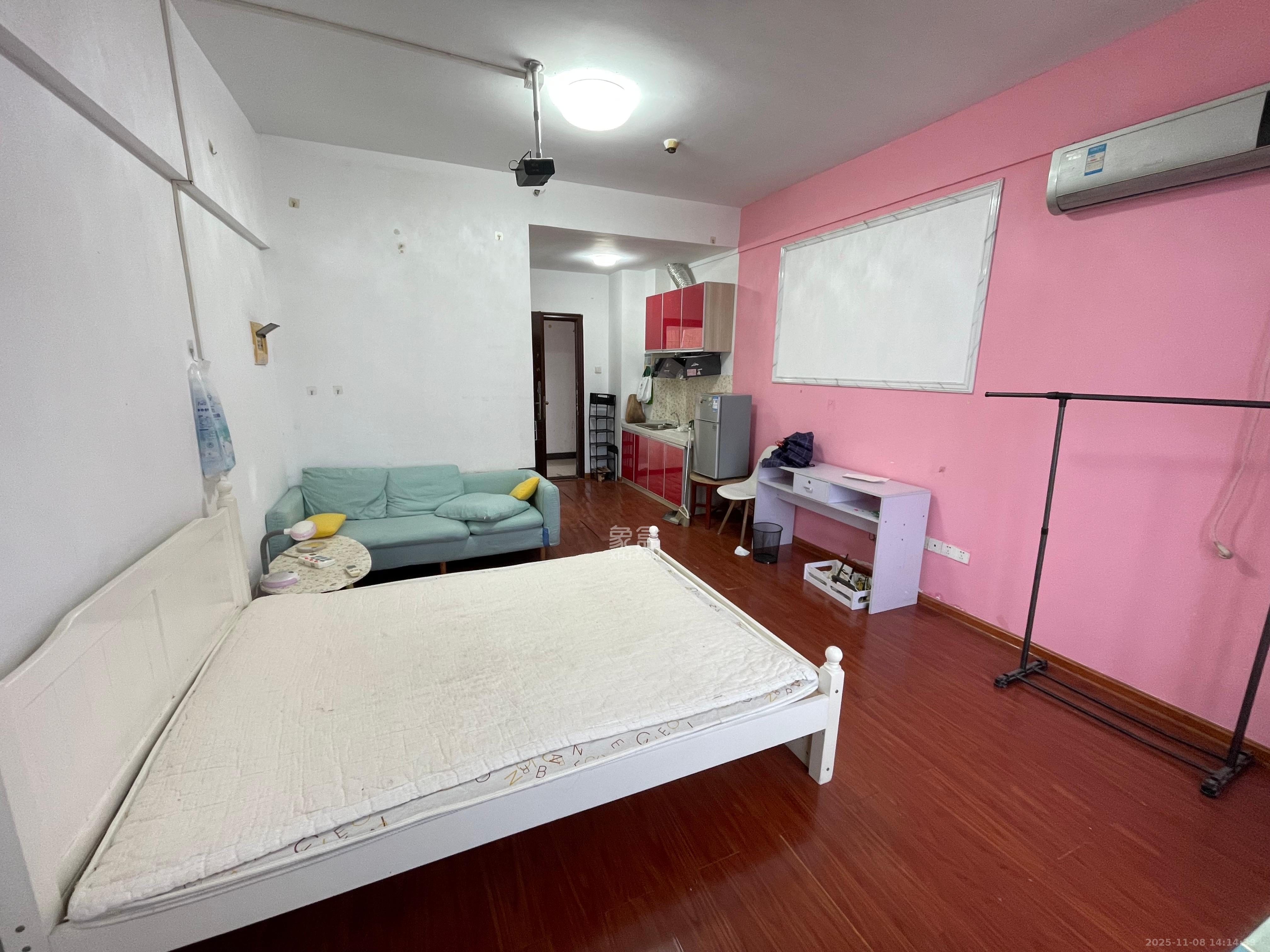 凯通国际城(凯通朝庭) 1室1厅1卫 1300.0元/月 凯通国际城(凯通朝庭) 1室1厅1卫 1300.0元/月室内图