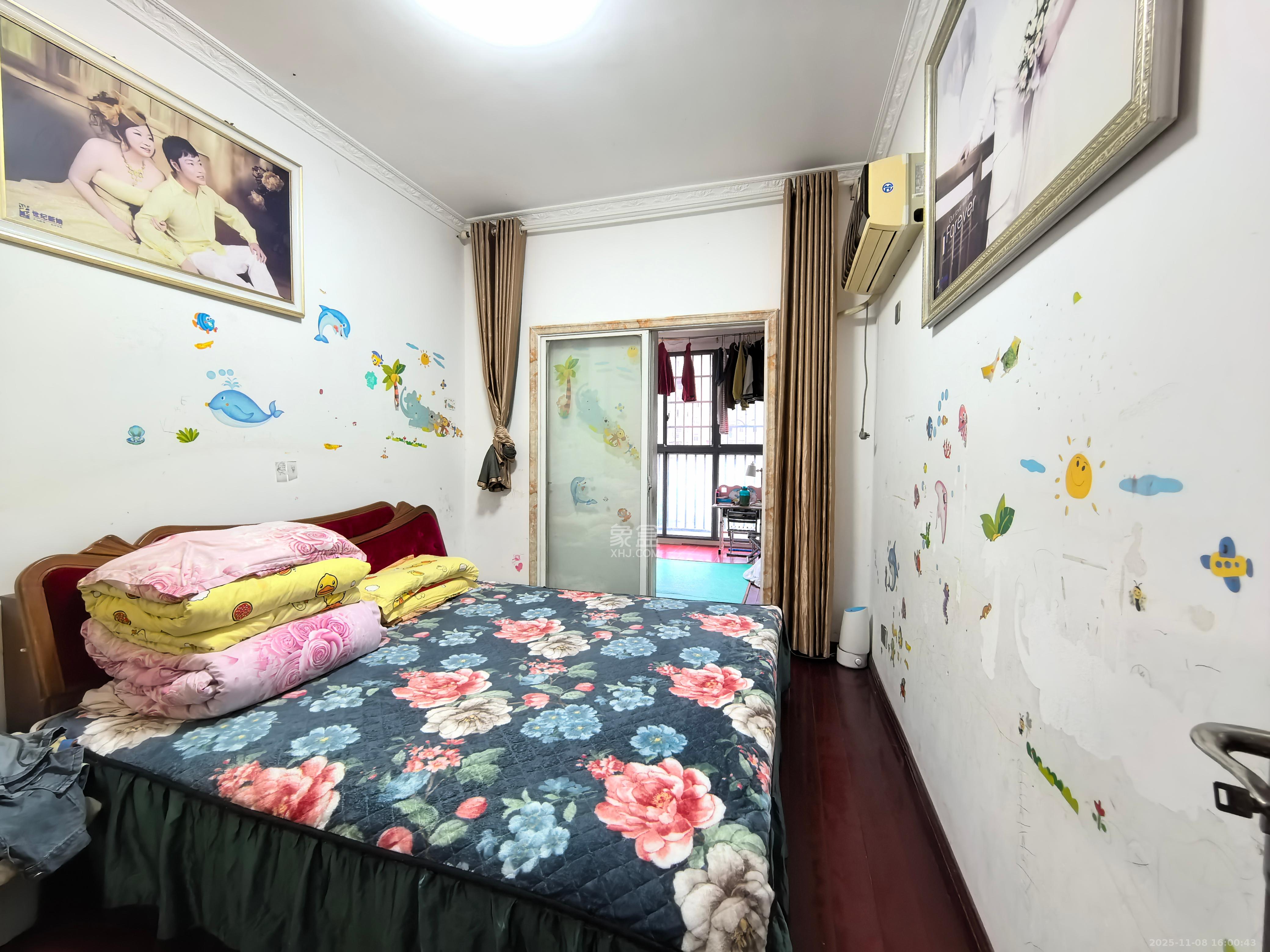 至雅小玲家园  3室2厅2卫    2200.0元/月室内图