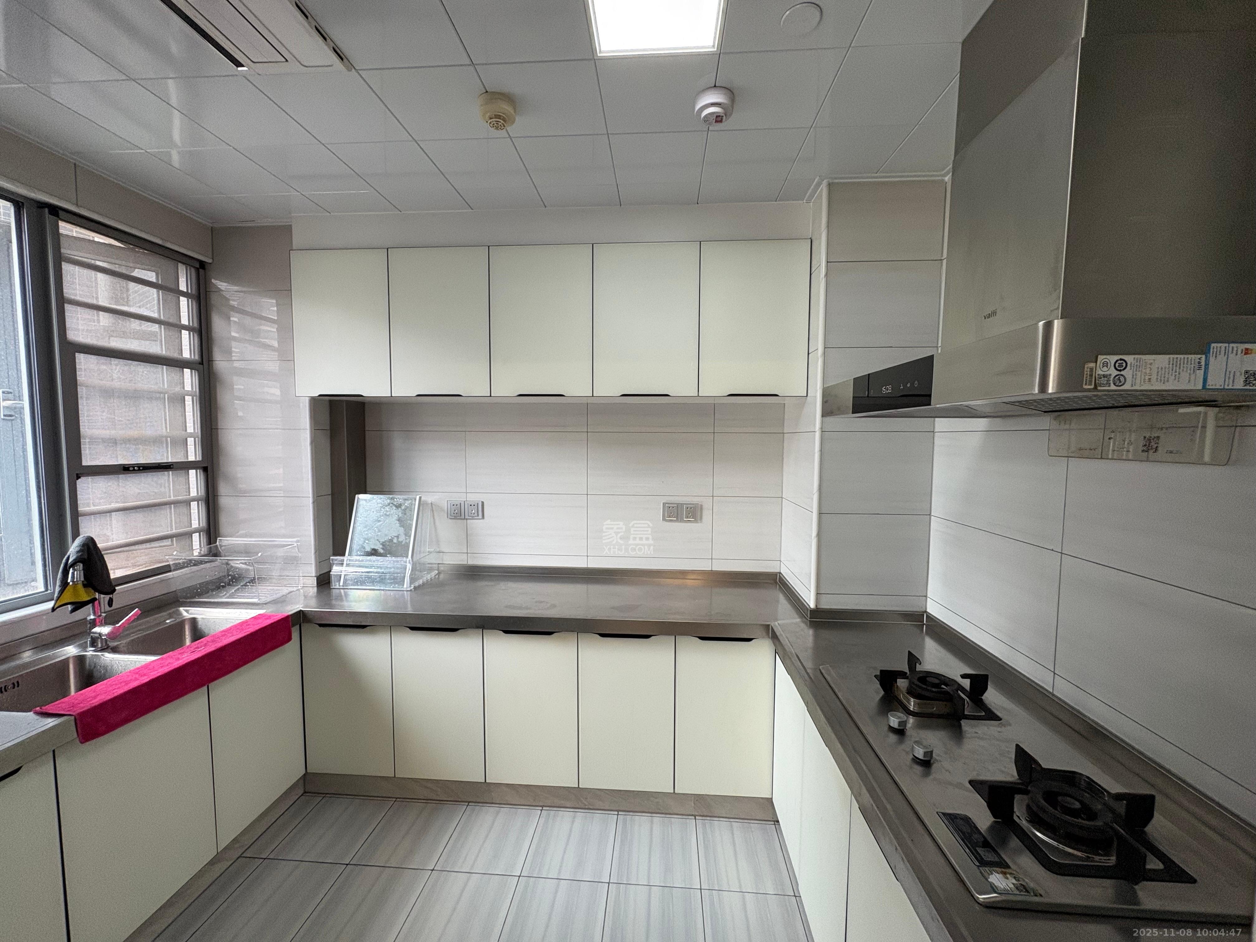 保利天禧D区  4室2厅2卫    4500.0元/月室内图