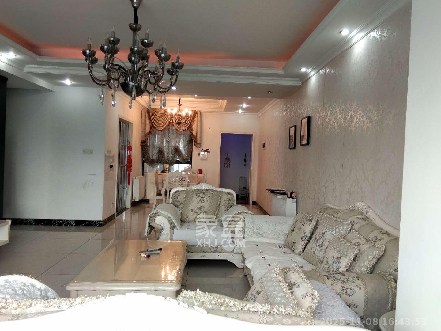 万树丹堤  4室2厅2卫    4000.0元/月室内图