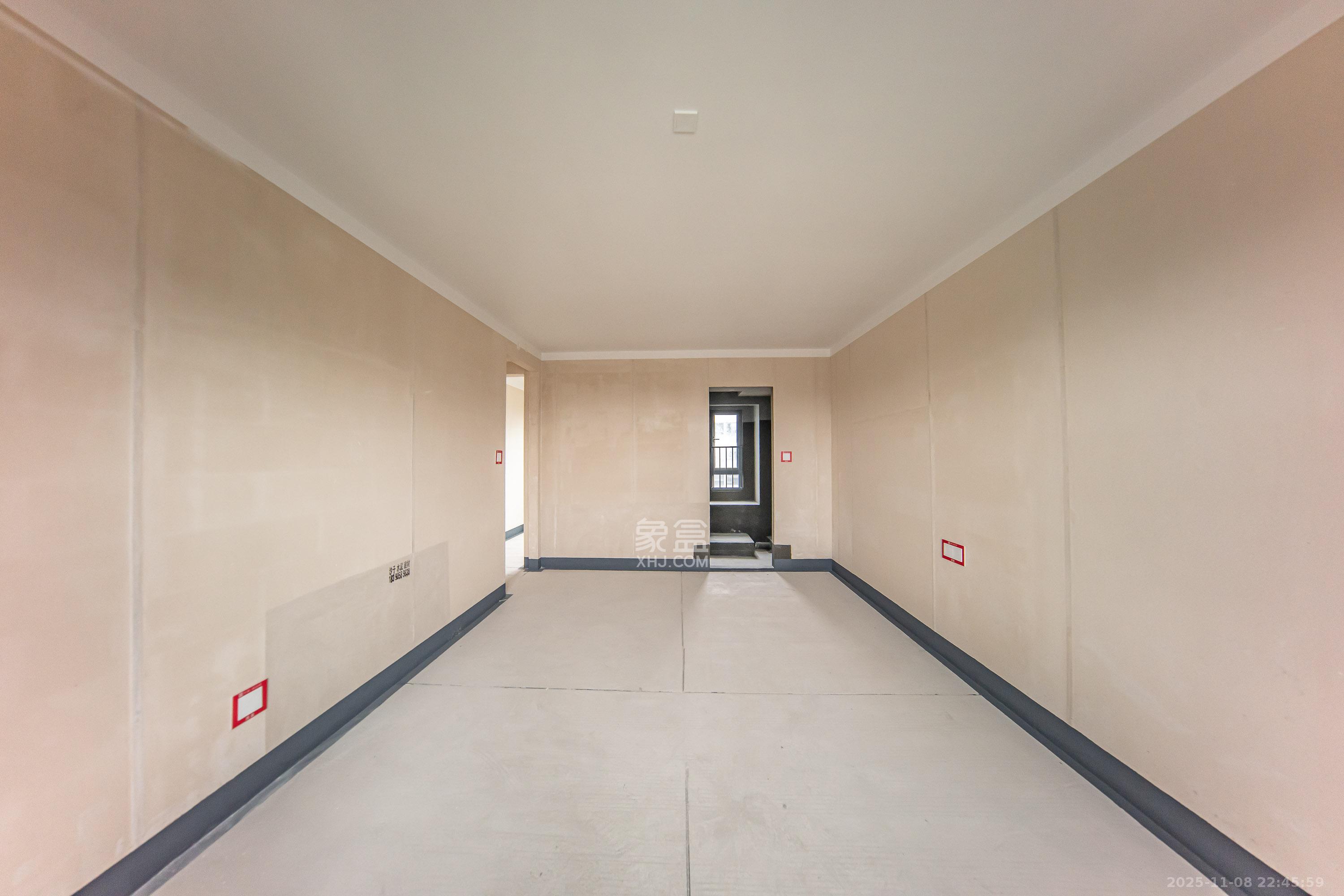 中海阅山府 4室2厅2卫 165.0万 中海阅山府 4室2厅2卫 165.0万卧室