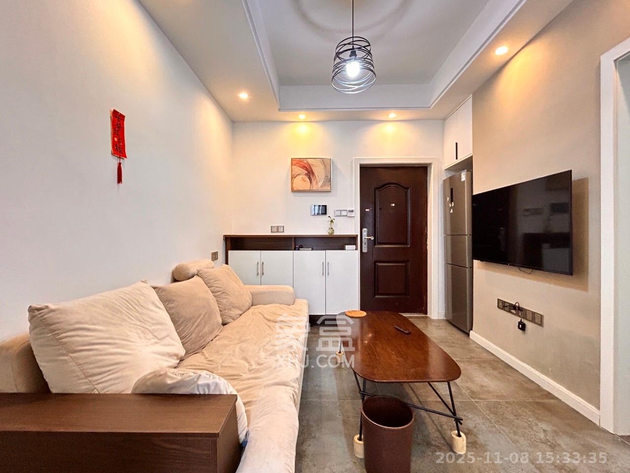 荣悦台 1室1厅1卫 2700.0元/月 荣悦台 1室1厅1卫 2700.0元/月室内图