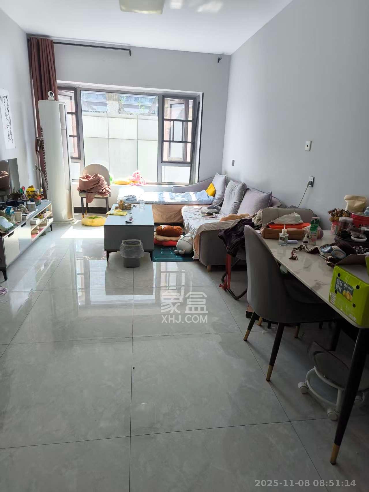 世茂铂翠湾四期（世茂悦享）  3室2厅1卫    2500.0元/月室内图1