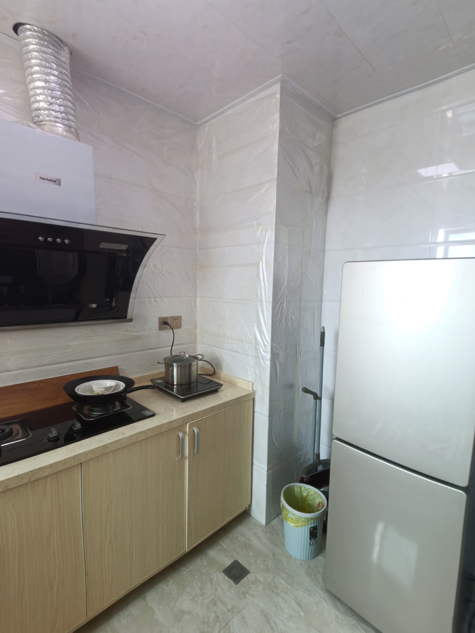 国兴城（B区）  2室2厅1卫    2800.0元/月室内图