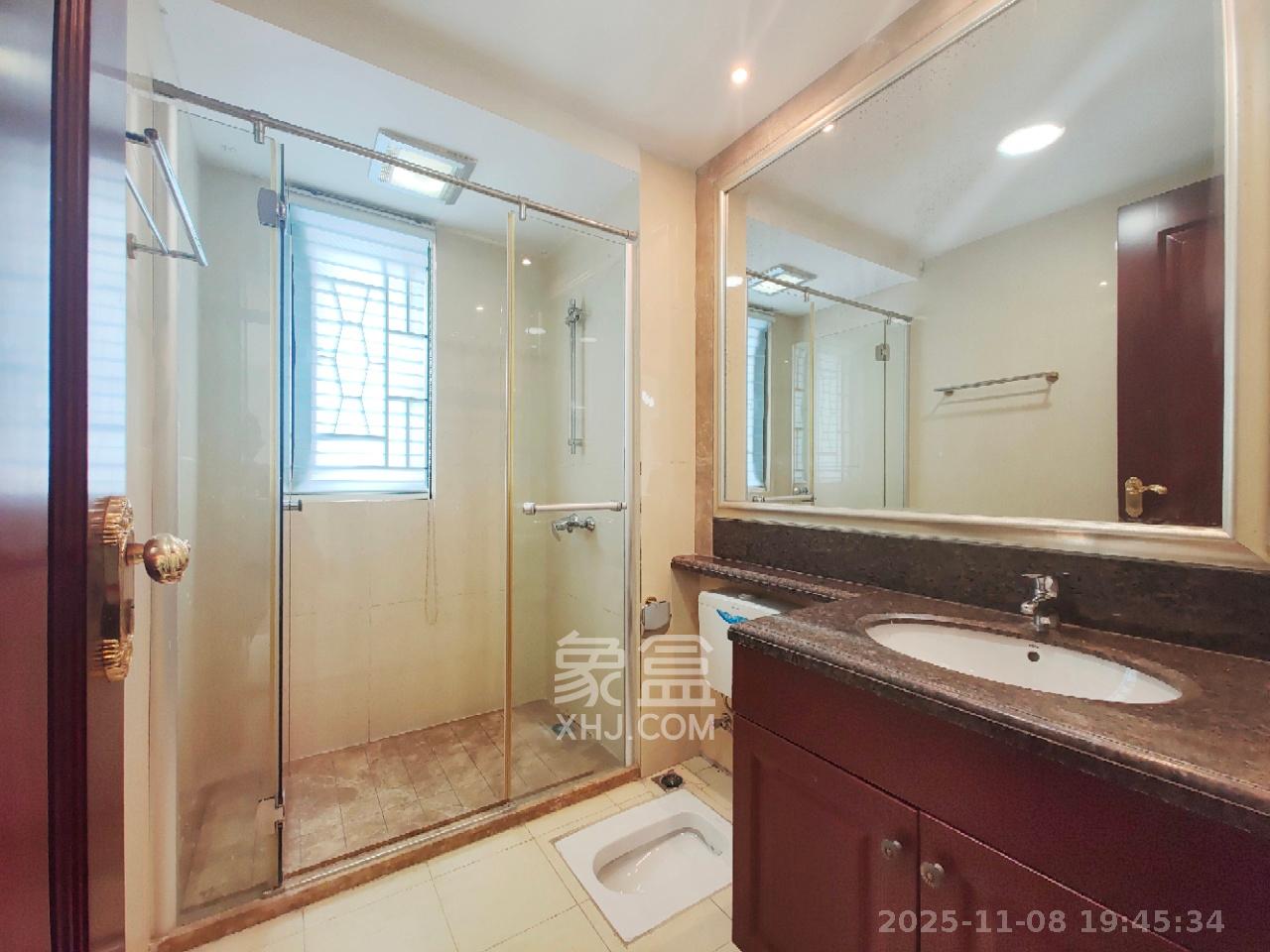 恒大雅苑  4室2厅2卫    4500.0元/月室内图