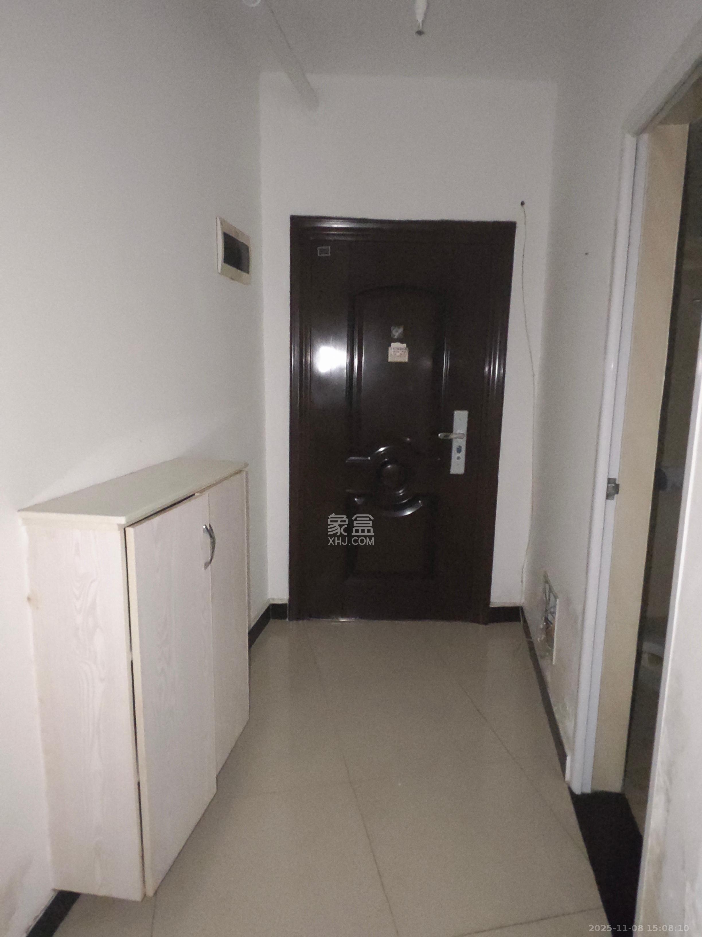 湖韵佳苑  1室1厅1卫    1600.0元/月室内图