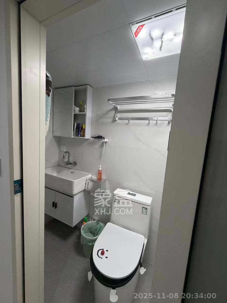 珠江花城好世界 1室1厅1卫 2000.0元/月 珠江花城好世界 1室1厅1卫 2000.0元/月室内图