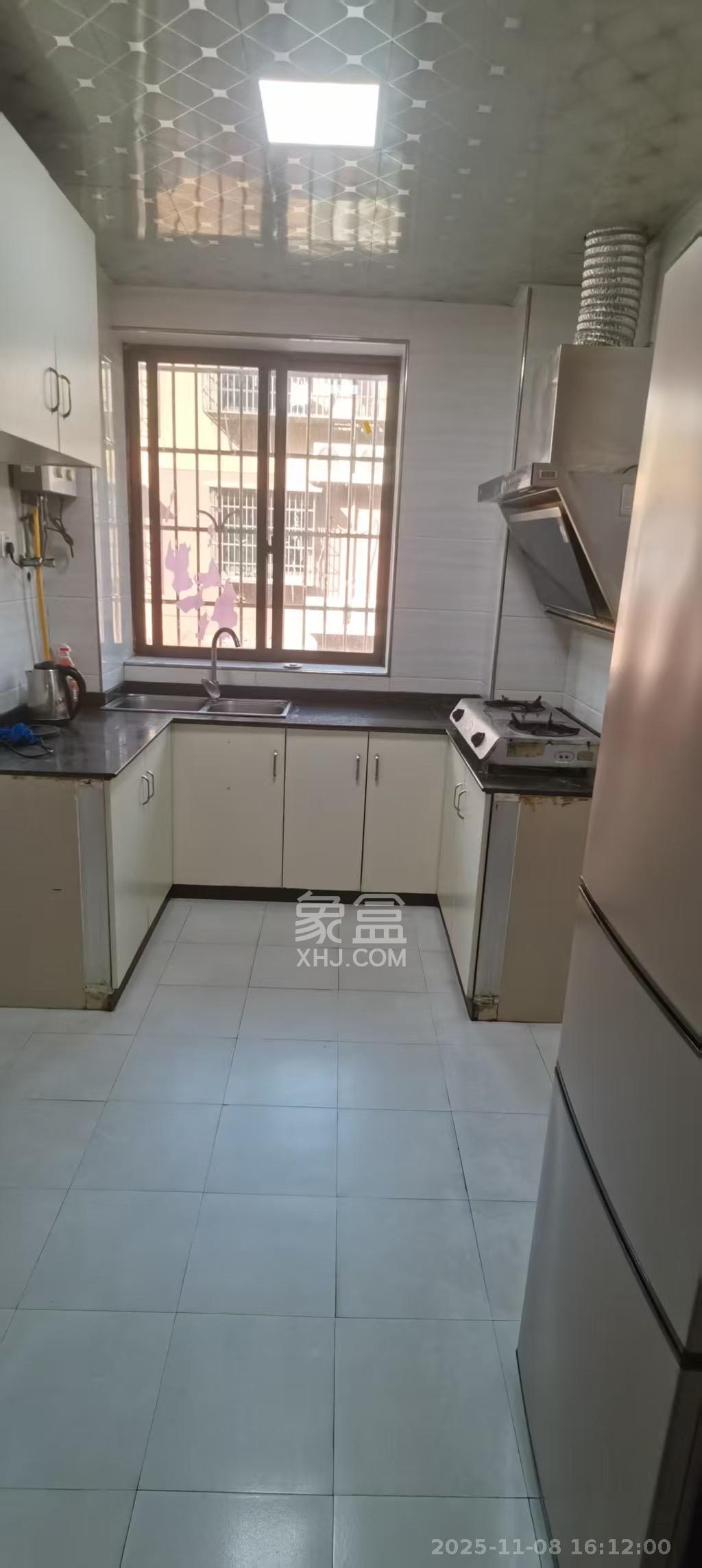 大桥四区  2室1厅1卫    1500.0元/月室内图