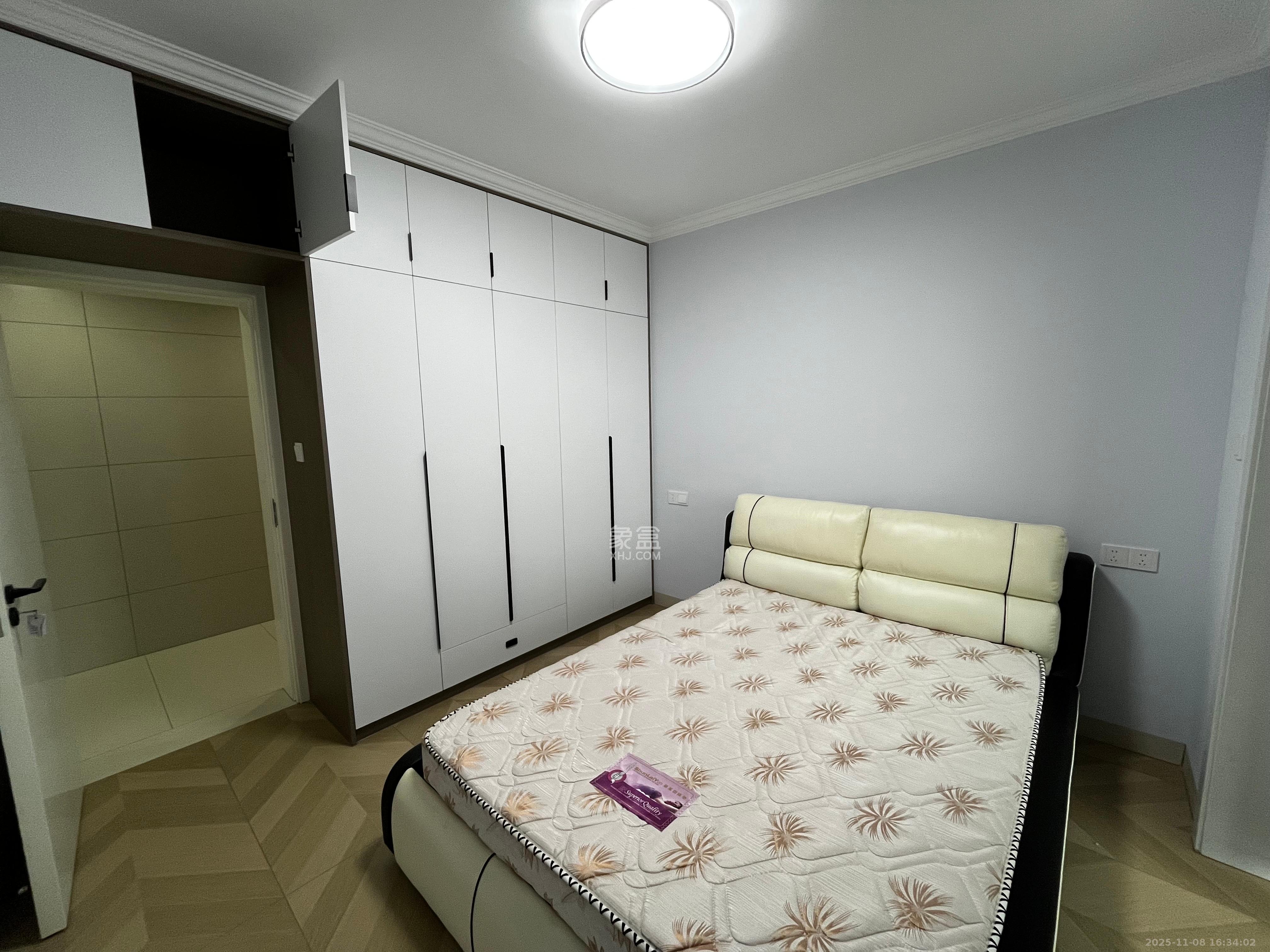 坪山家园  2室1厅1卫    1900.0元/月室内图