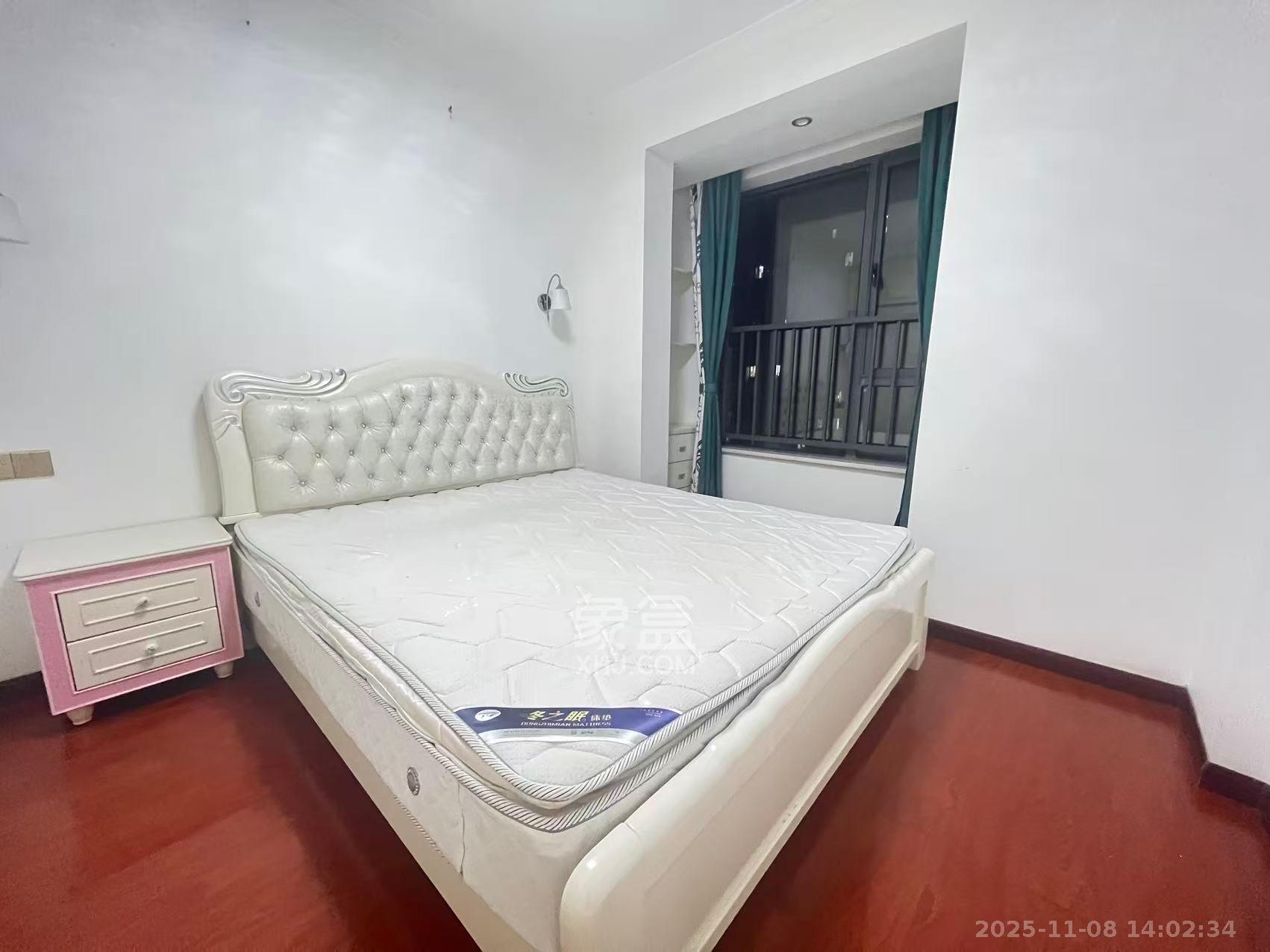 荣盛花语馨苑  2室2厅1卫    2500.0元/月室内图