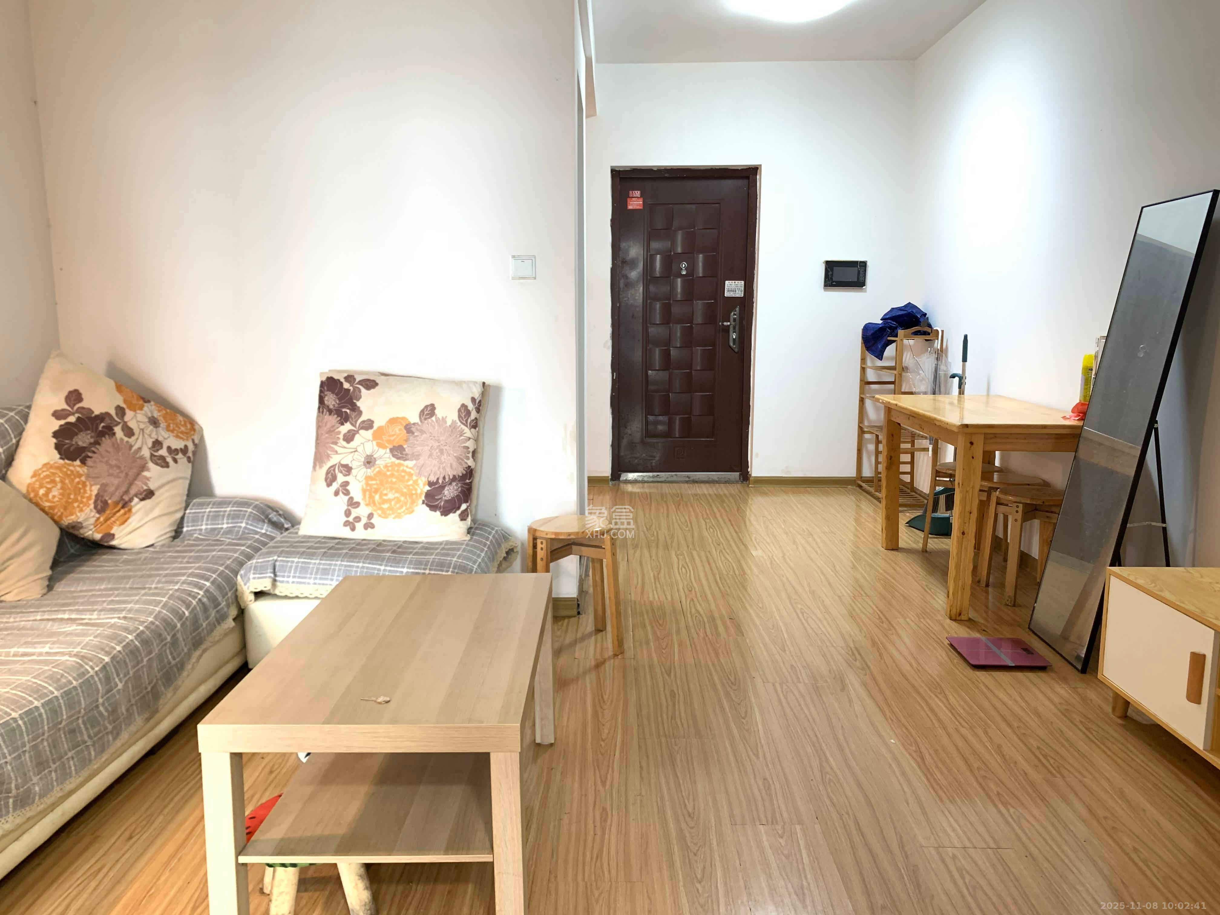 铂宫  2室1厅1卫    2200.0元/月