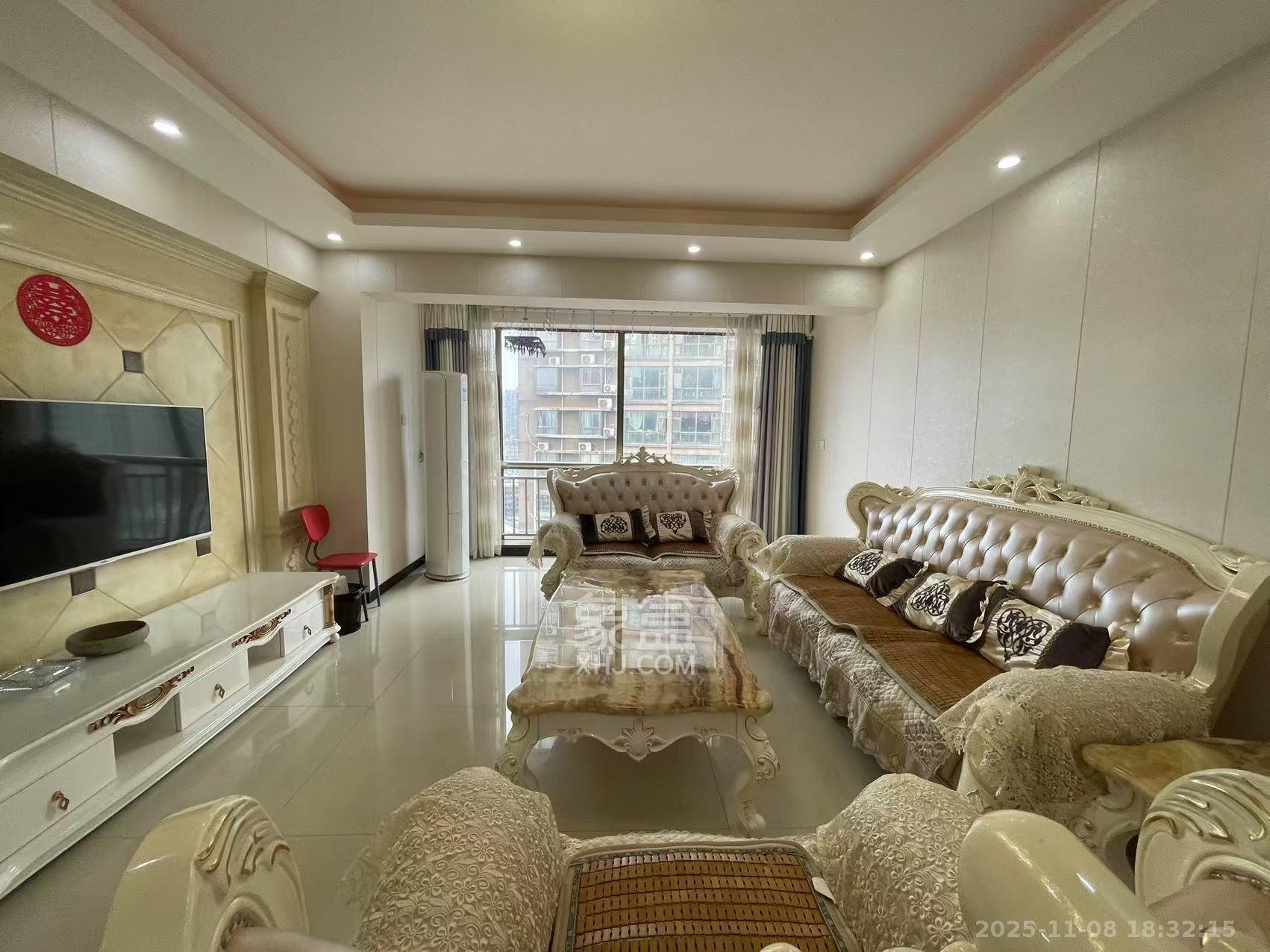 长宝1667  3室2厅2卫    4500.0元/月室内图