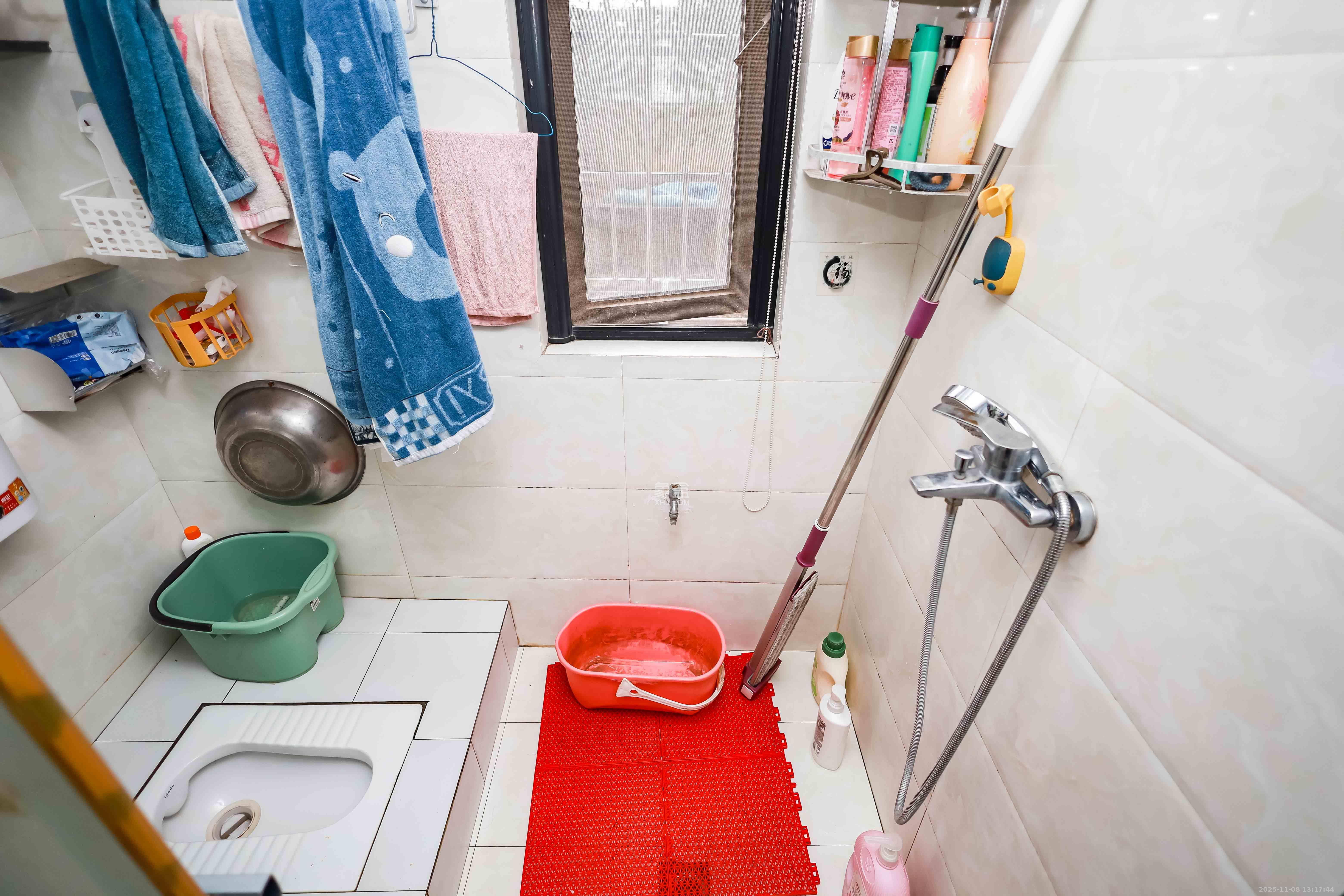 金科东方大院三四期  2室1厅1卫    58.0万卫生间