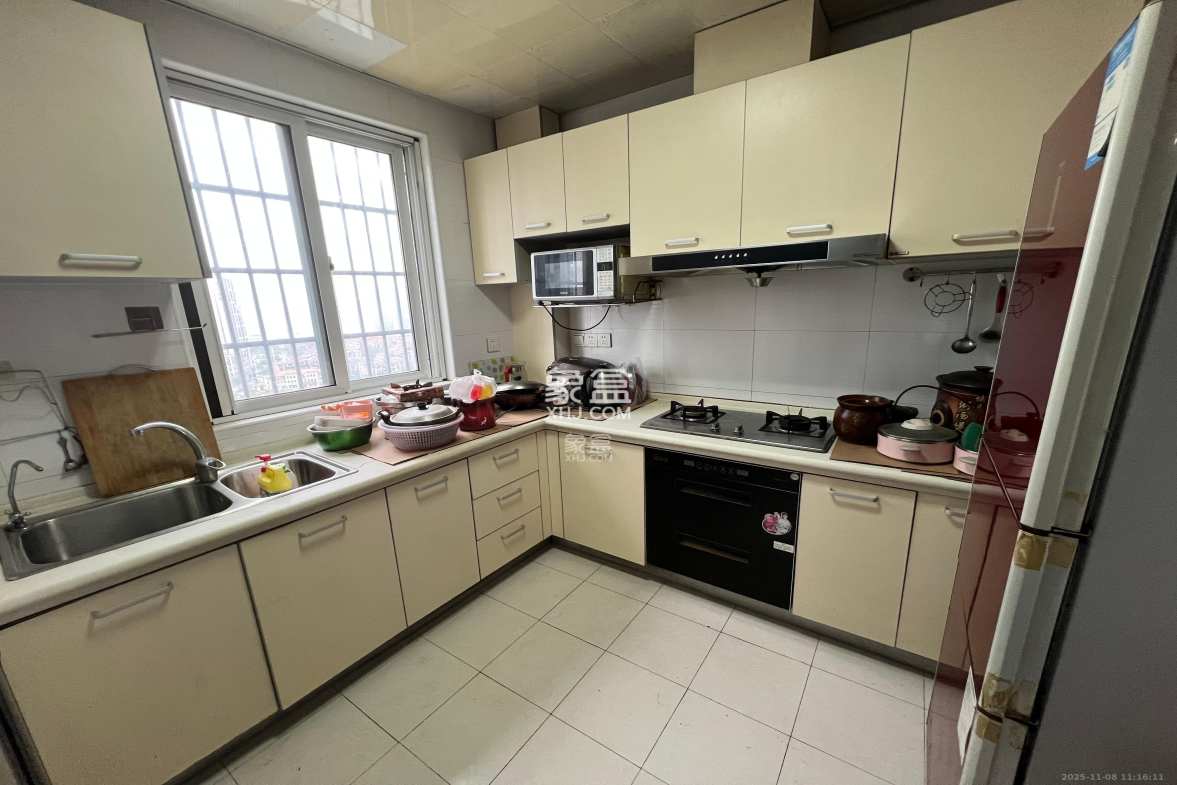 嘉宇盛世华章 3室2厅2卫 3000.0元/月 嘉宇盛世华章 3室2厅2卫 3000.0元/月室内图