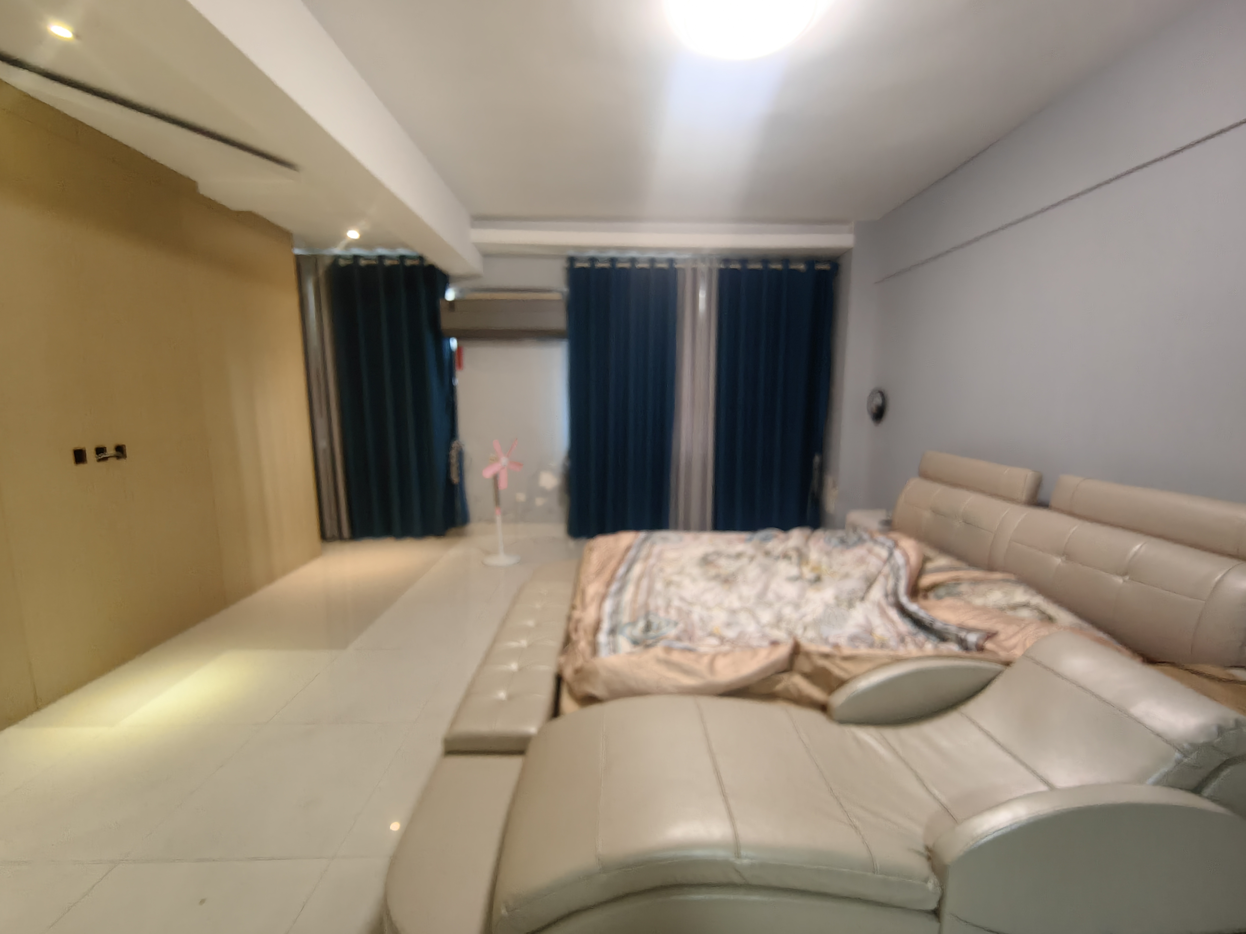 罗牛山花园 4室2厅4卫 7500.0元/月 罗牛山花园 4室2厅4卫 7500.0元/月室内图