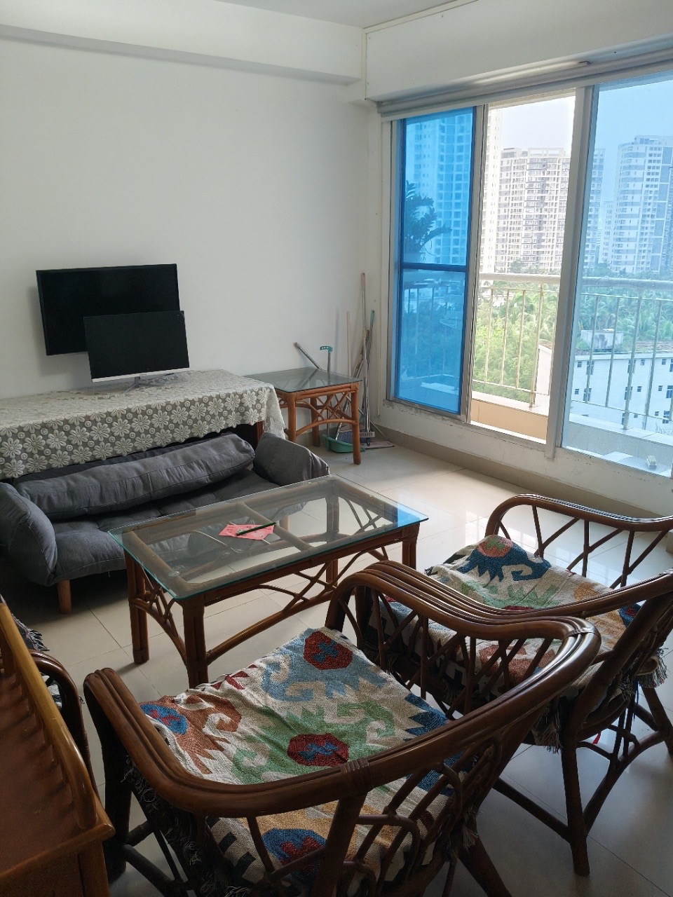 银谷苑  3室2厅2卫    77.0万