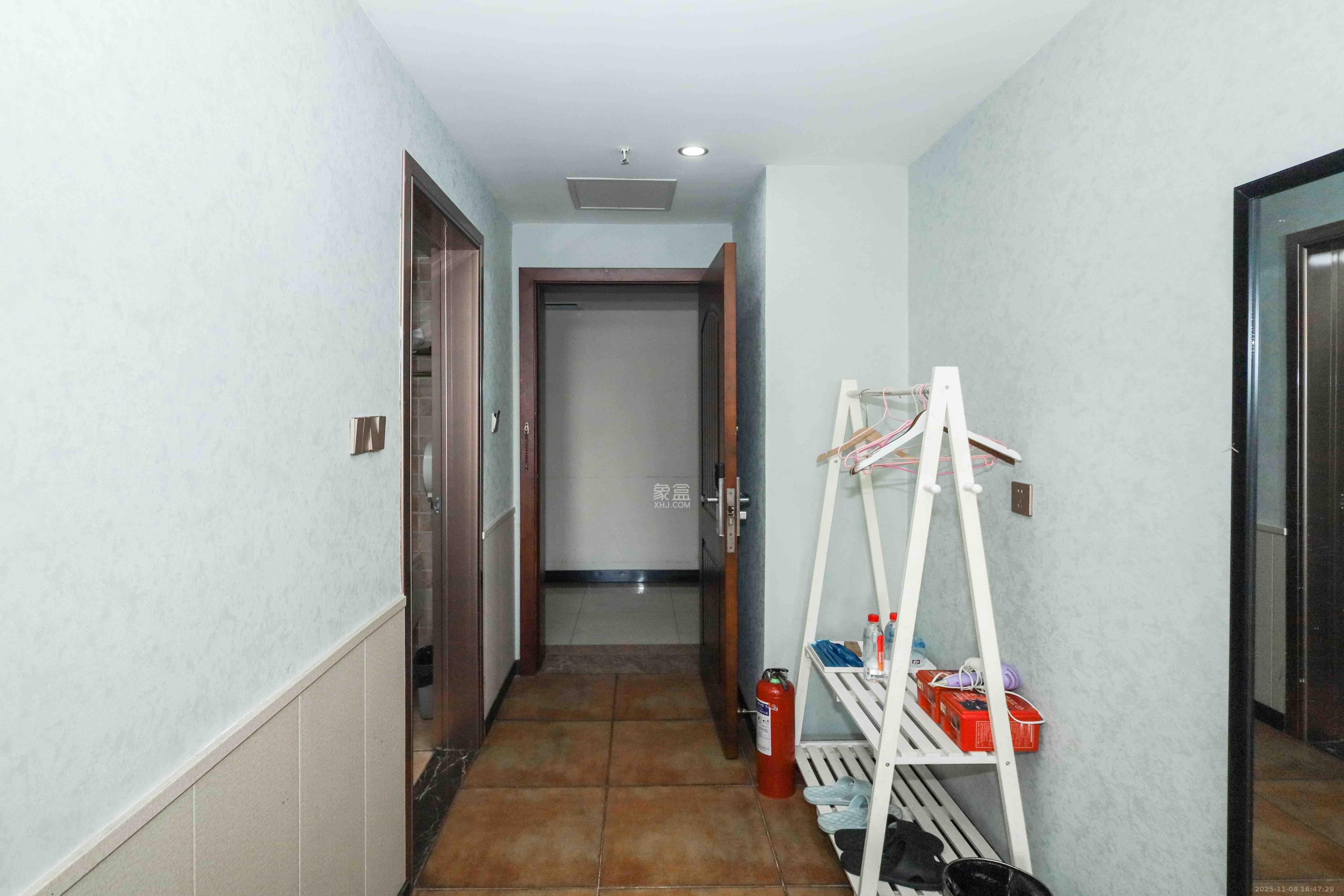 梅溪国际公寓（步步高新天地）  1室1厅1卫    1200.0元/月室内图