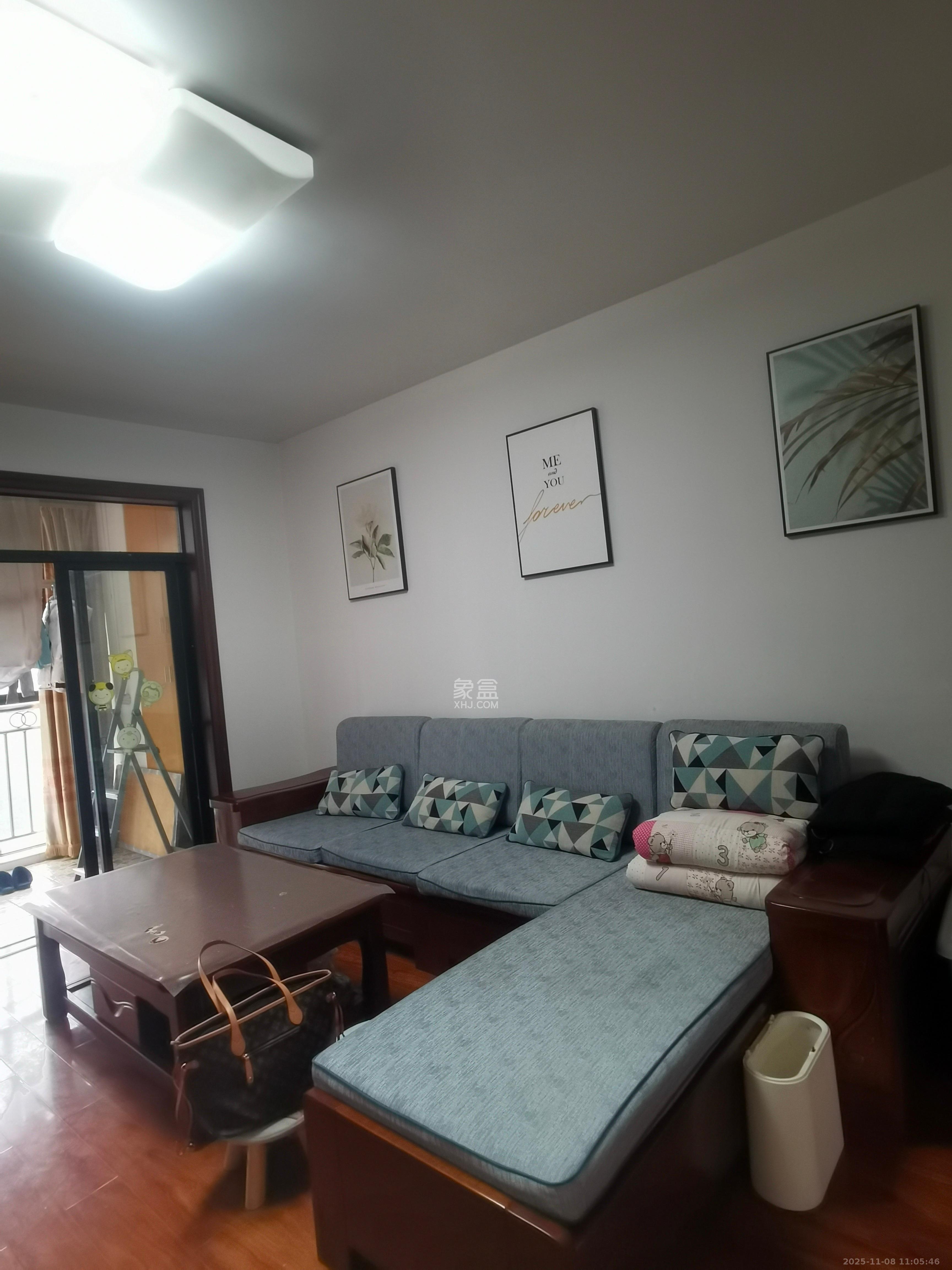 湘诚嘉园  2室2厅1卫    2100.0元/月