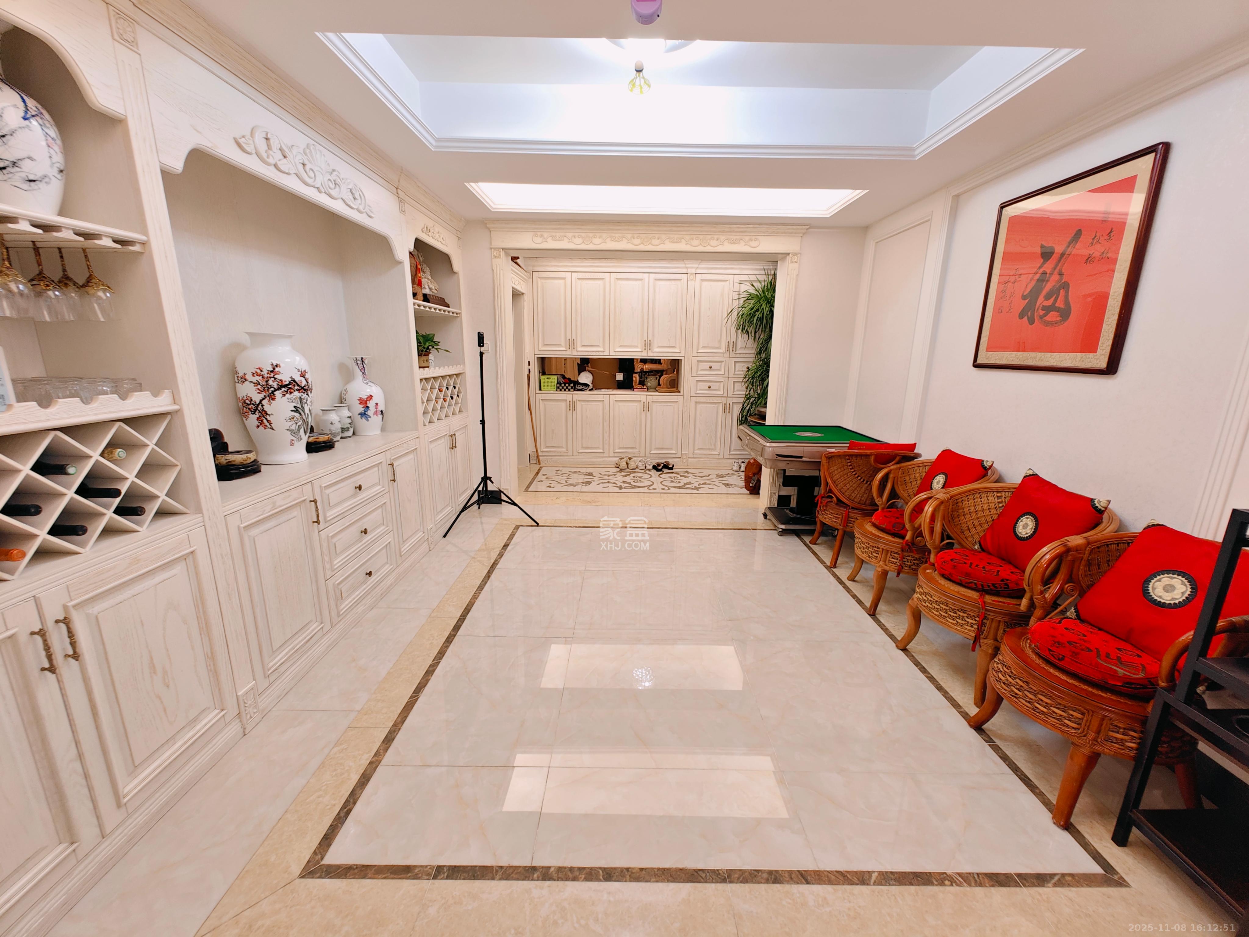 克拉美丽山庄(晟领国际) 5室2厅2卫 8000.0元/月 克拉美丽山庄(晟领国际) 5室2厅2卫 8000.0元/月室内图