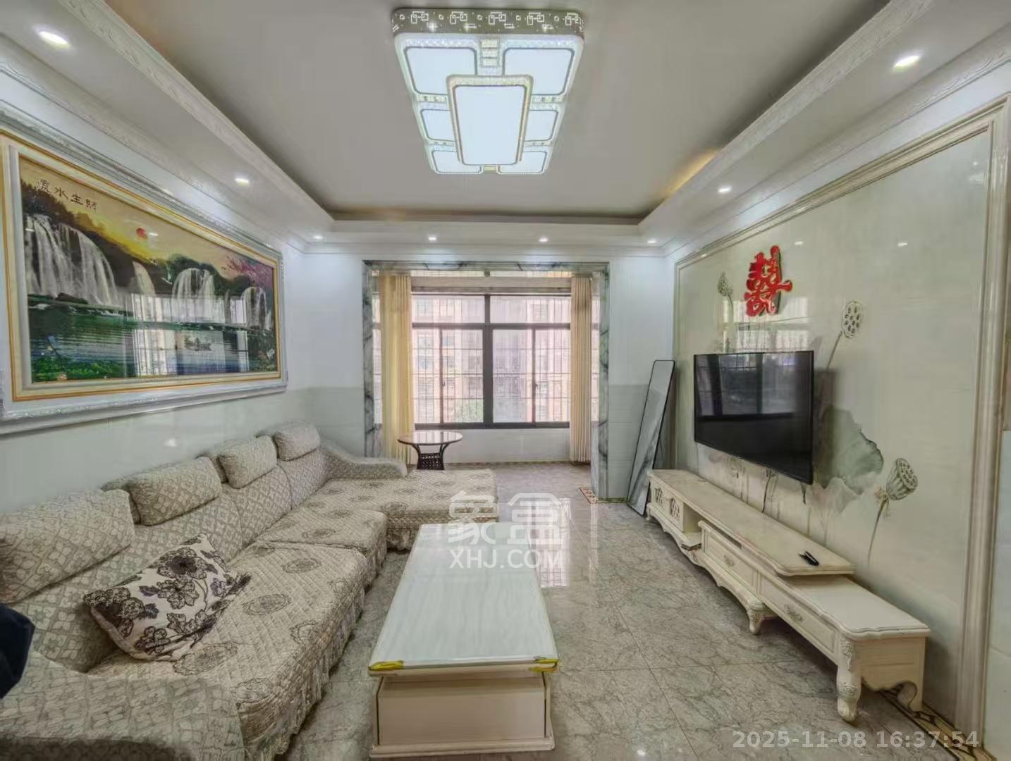 嘉顺苑  3室2厅2卫    2300.0元/月