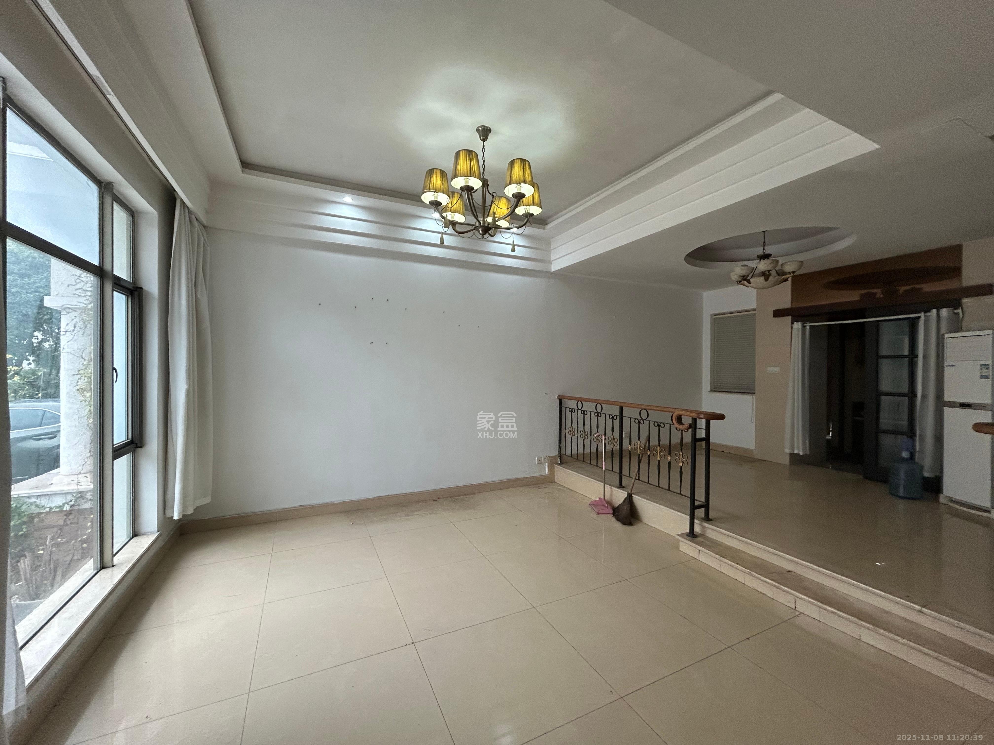 碧桂园威尼斯城  5室3厅3卫    4000.0元/月