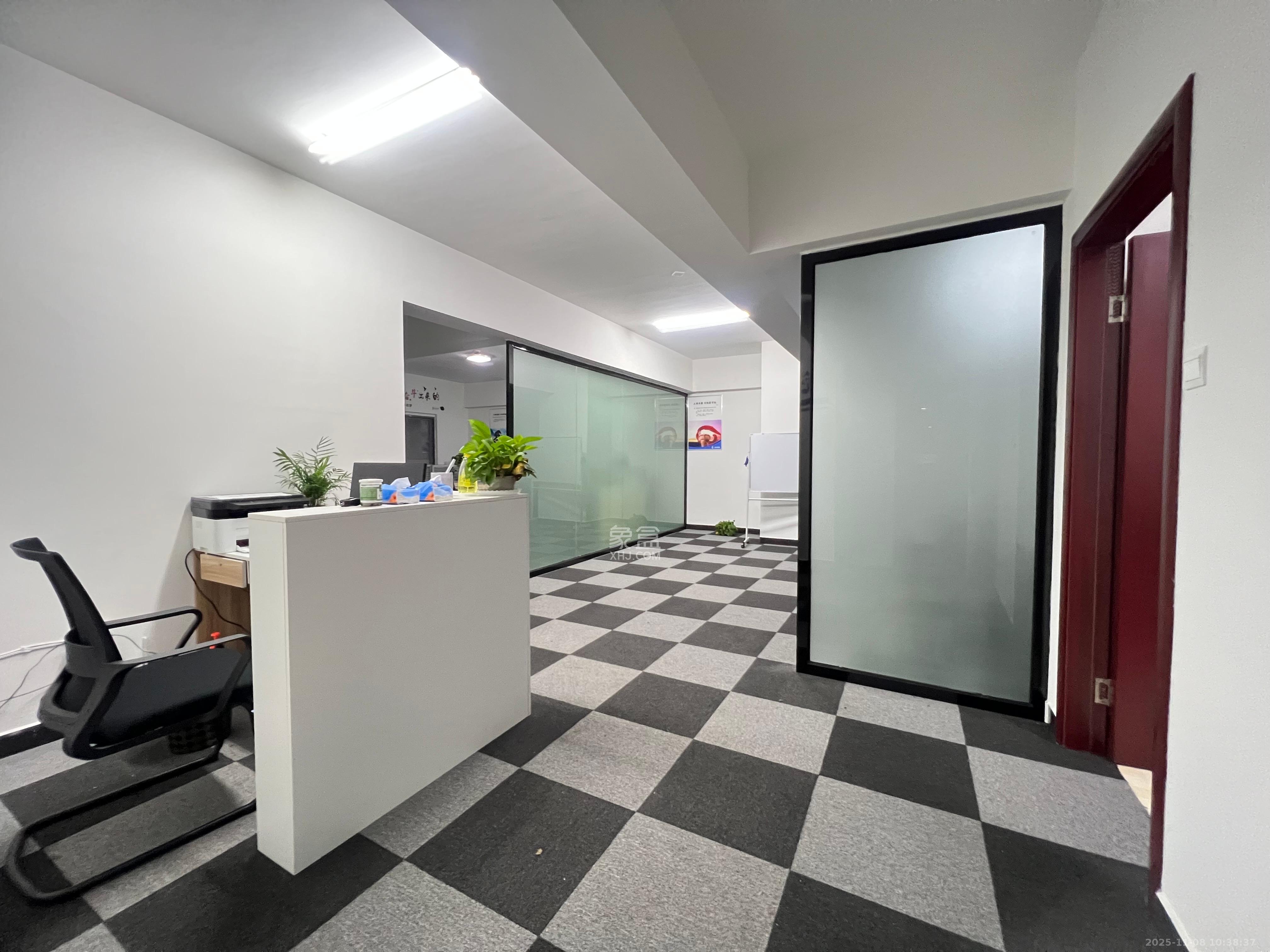 西子一间  3室1厅1卫    3800.0元/月