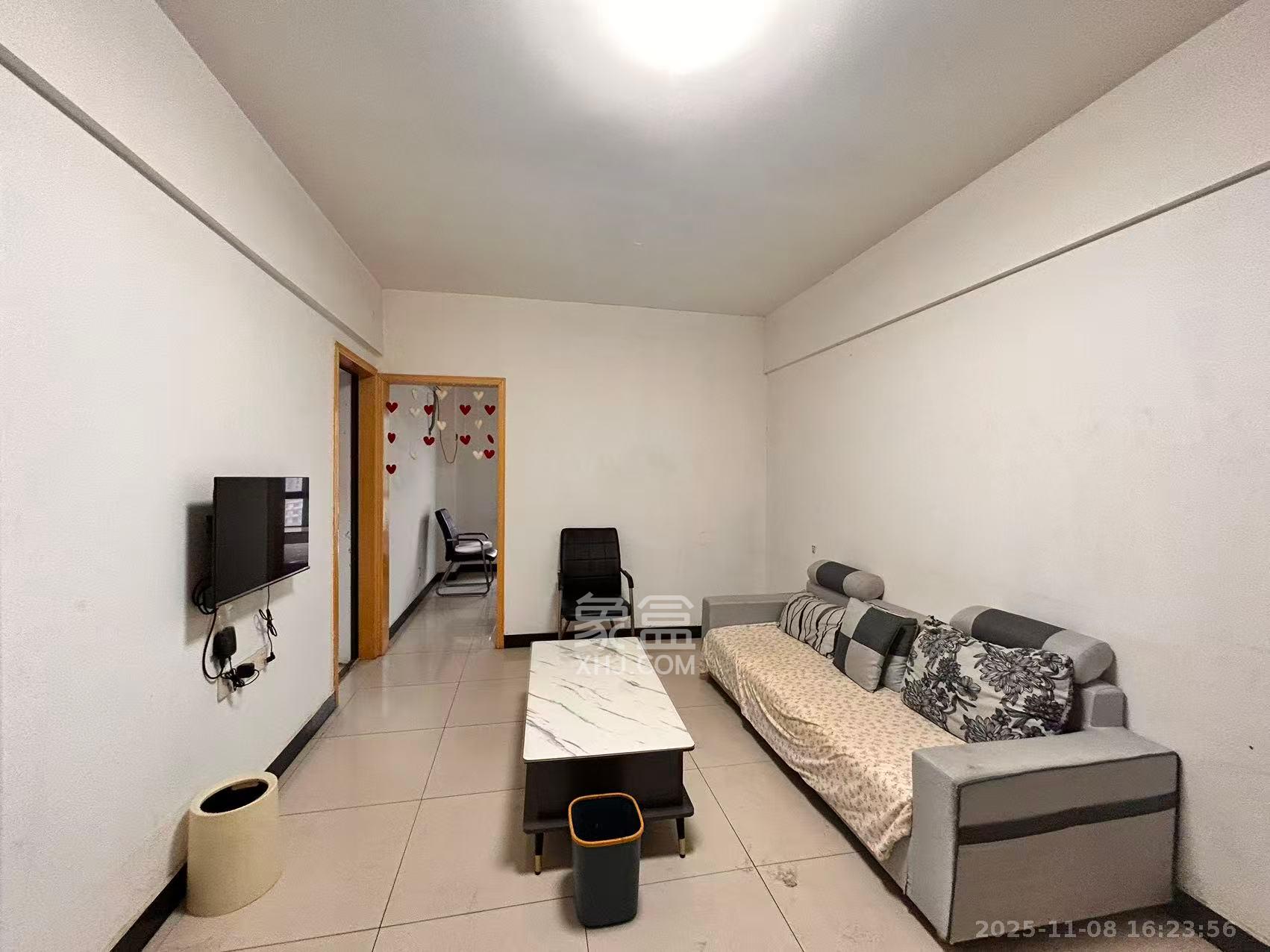 兴威帕克水岸  1室1厅1卫    1300.0元/月