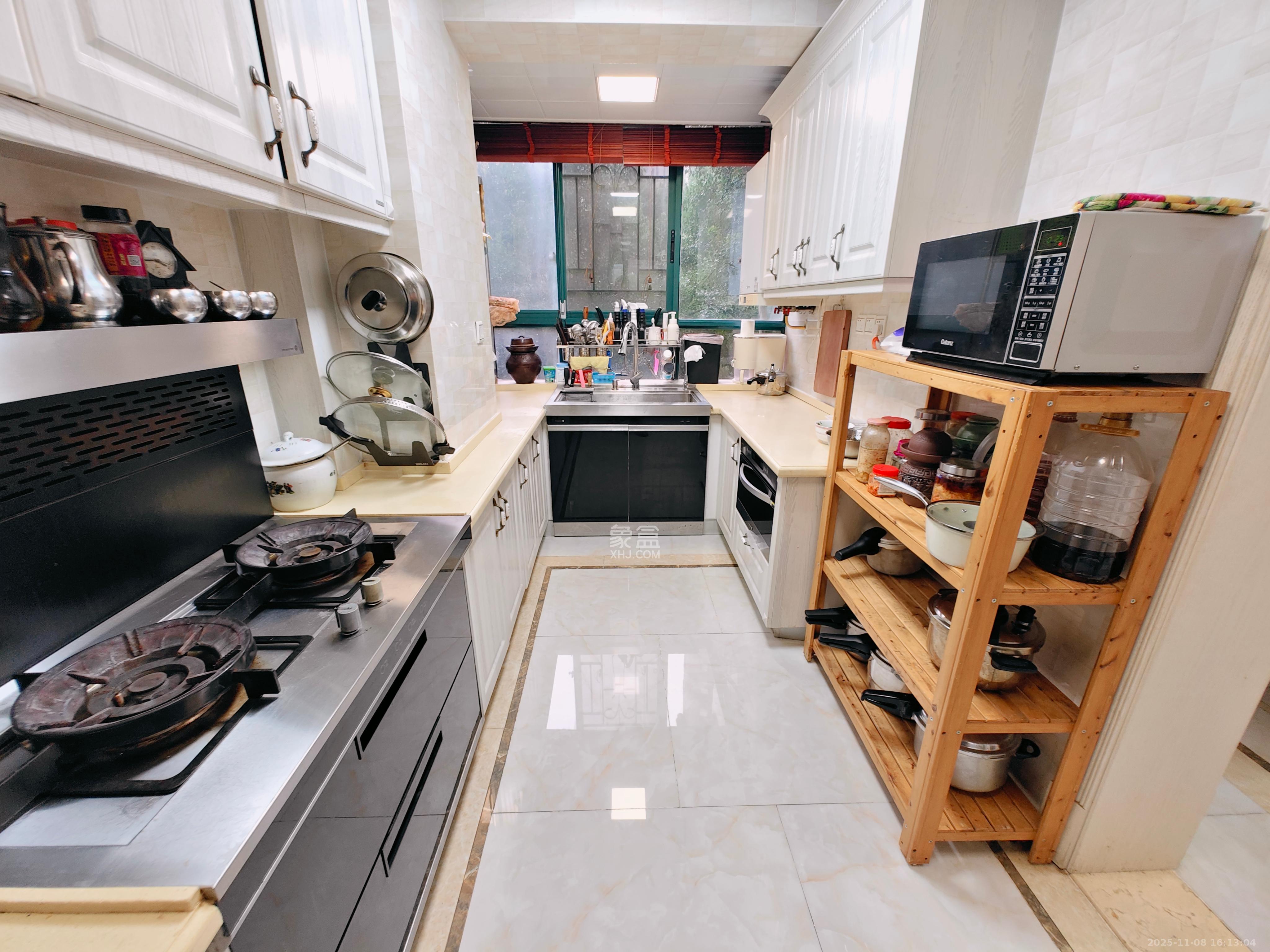 克拉美丽山庄（晟领国际）  5室2厅2卫    8000.0元/月室内图