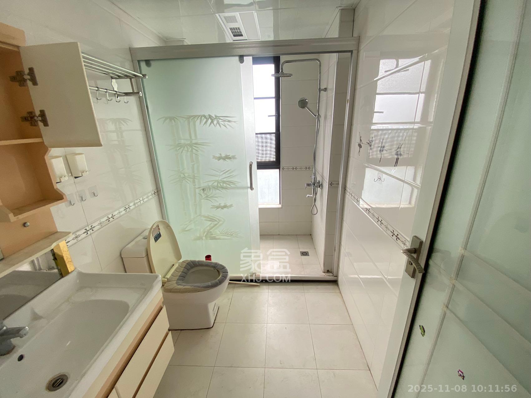 达美D6区  3室2厅1卫    2800.0元/月室内图