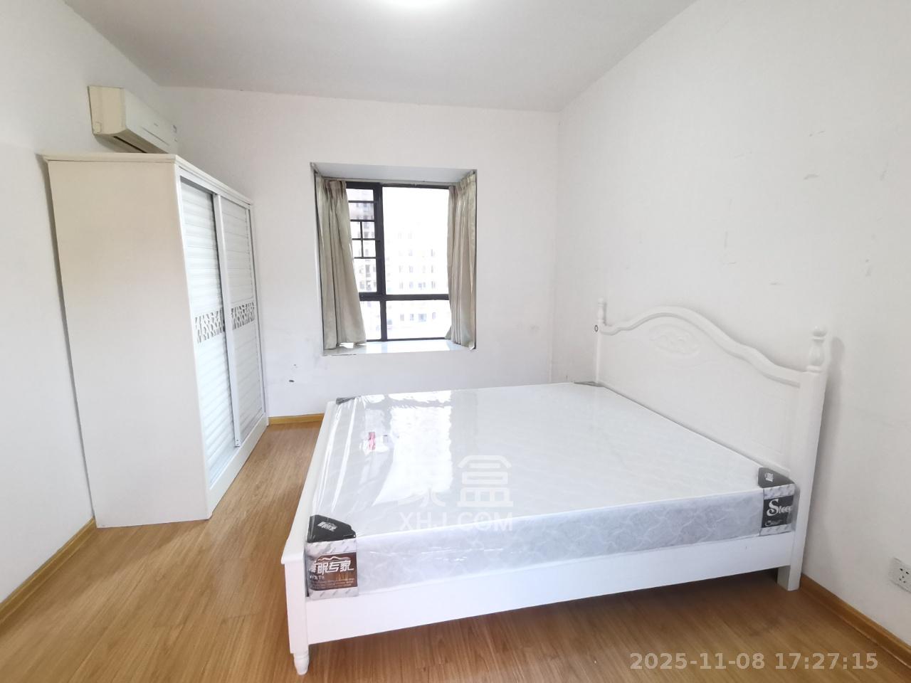 兴威帕克水岸  3室2厅2卫    2400.0元/月室内图