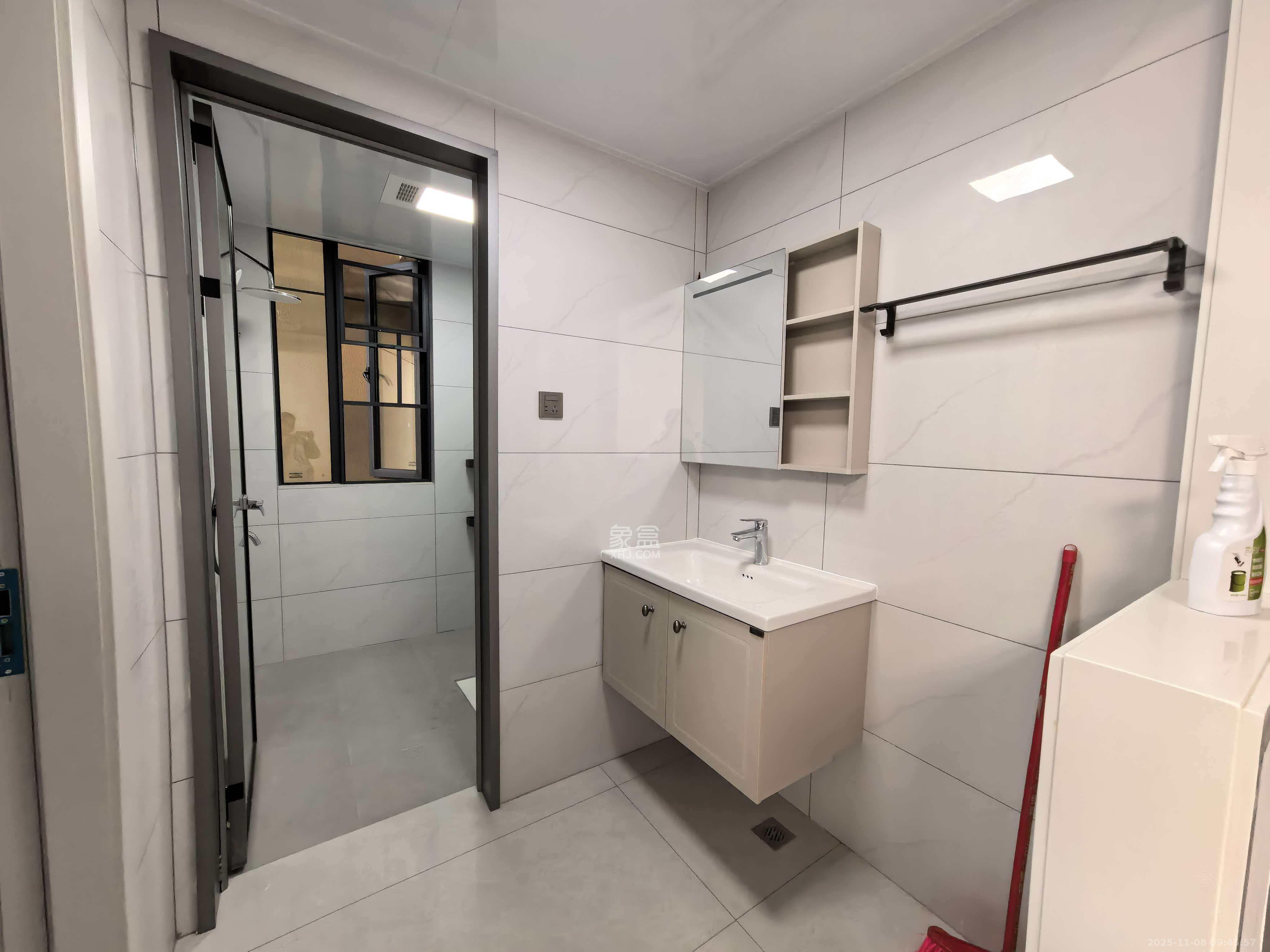 杏梨苑 2室1厅1卫 1800.0元/月 杏梨苑 2室1厅1卫 1800.0元/月室内图