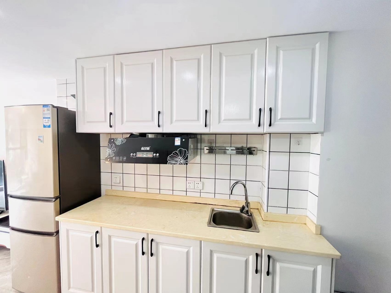 裕天国际商汇中心  1室0厅0卫    1600.0元/月户型图