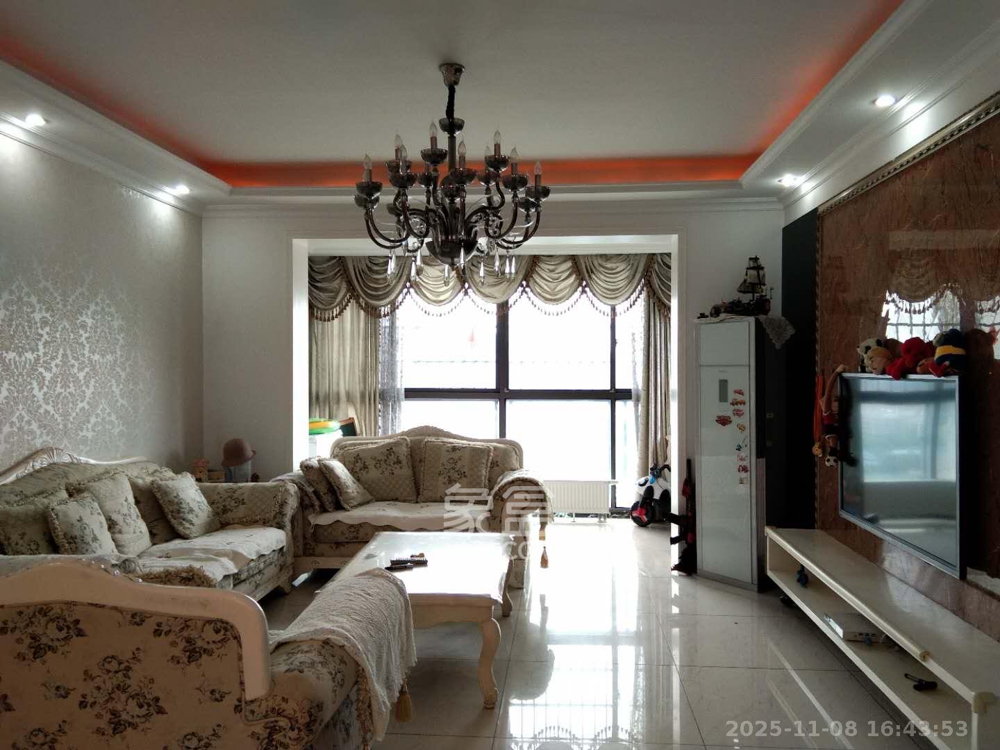 万树丹堤 4室2厅2卫 4000.0元/月 万树丹堤 4室2厅2卫 4000.0元/月室内图