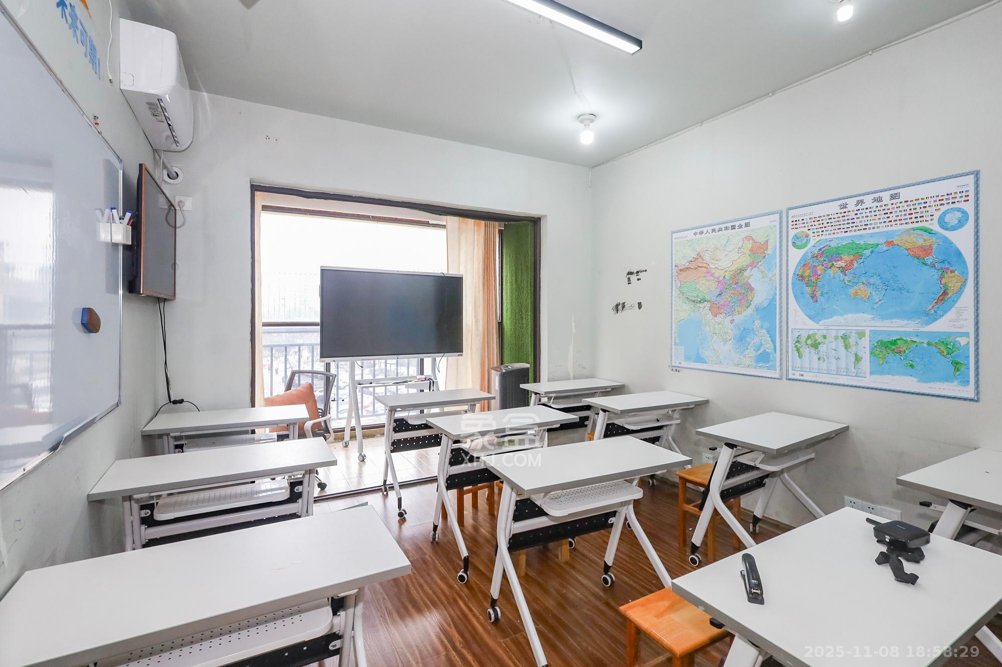 钰龙天下二期（钰龙佳园）  1室2厅1卫    196.0万客厅