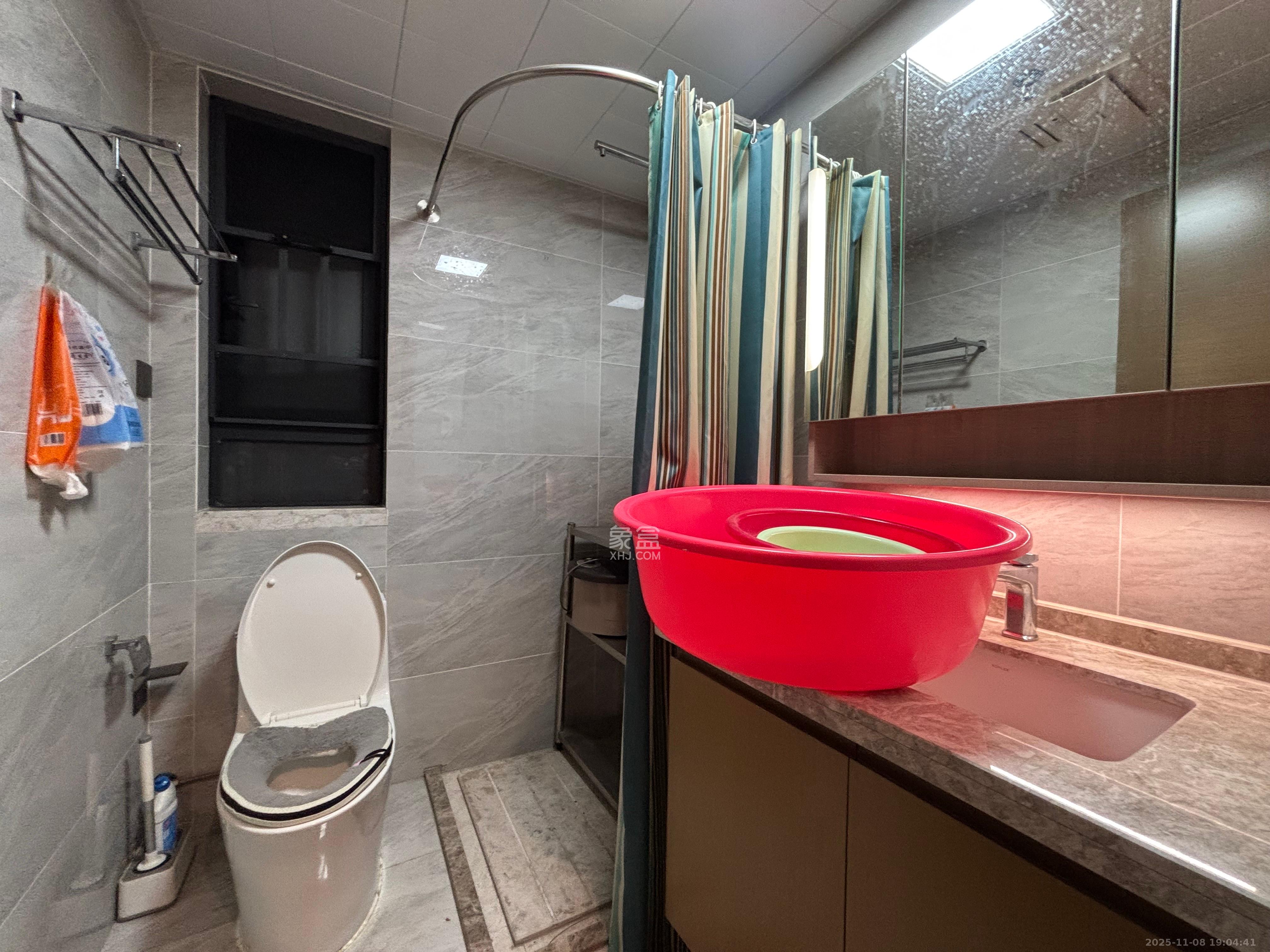 万科魅力之城天阔里  3室2厅2卫    2750.0元/月室内图