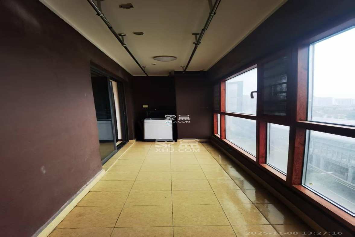 万科白鹭郡 4室2厅2卫 3500.0元/月 万科白鹭郡 4室2厅2卫 3500.0元/月室内图