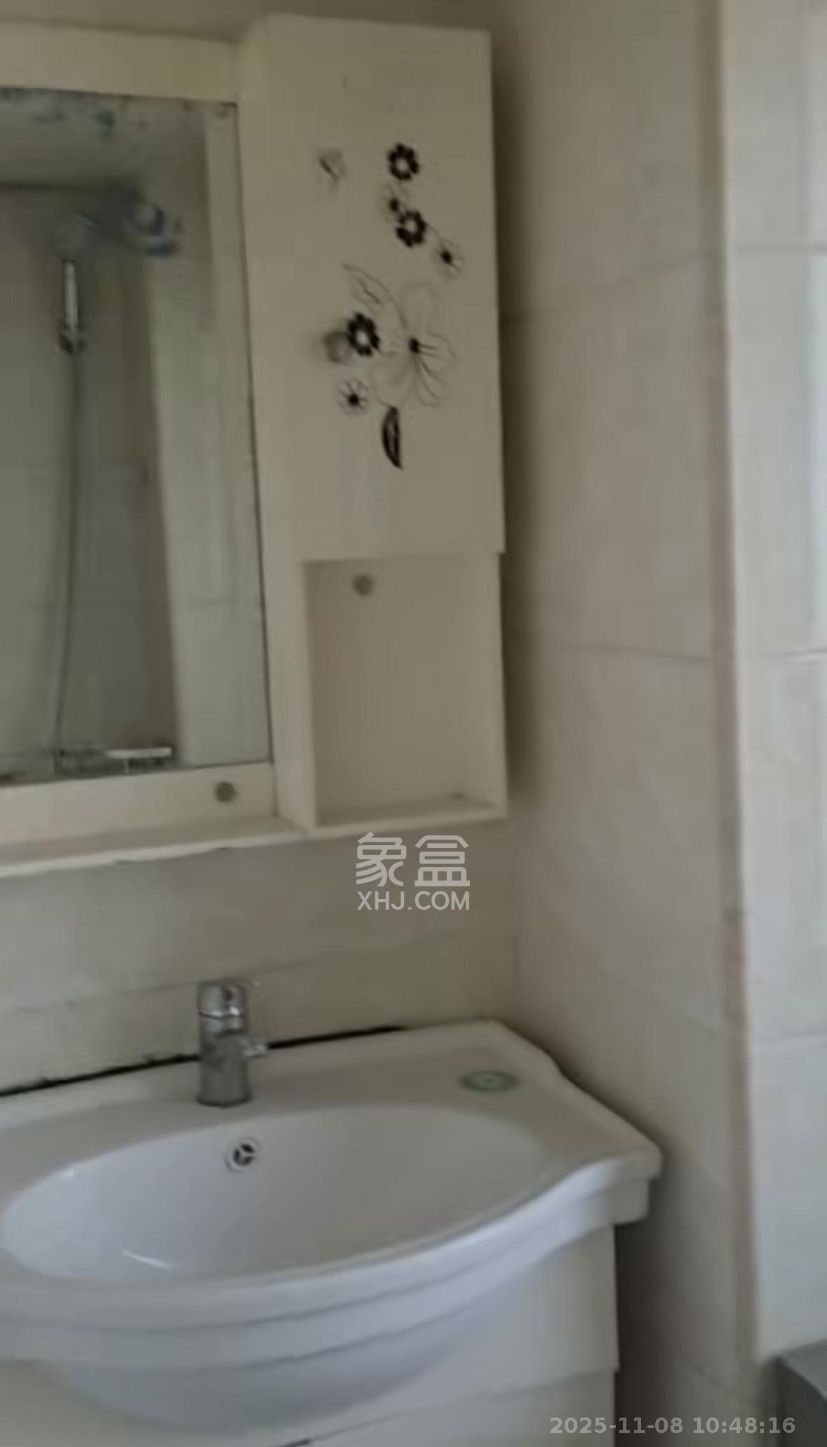 和润园一、二期 1室1厅1卫 1300.0元/月 和润园一、二期 1室1厅1卫 1300.0元/月室内图