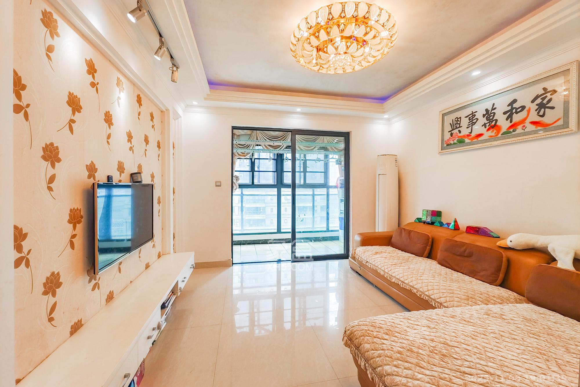 奥克斯广场  3室2厅1卫    92.0万