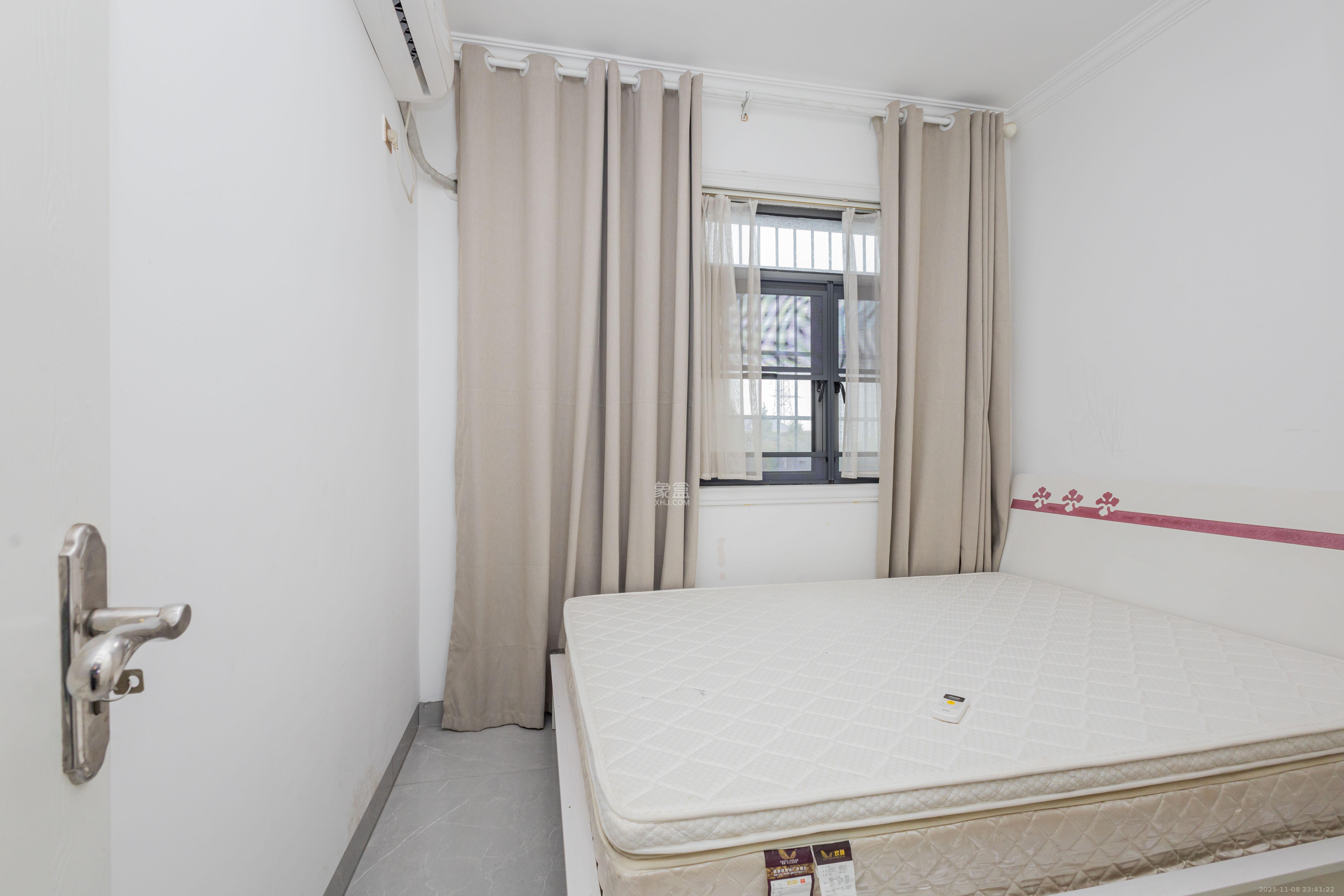 中交中央公园D4区 3室1厅1卫 91.0万 中交中央公园D4区 3室1厅1卫 91.0万卧室