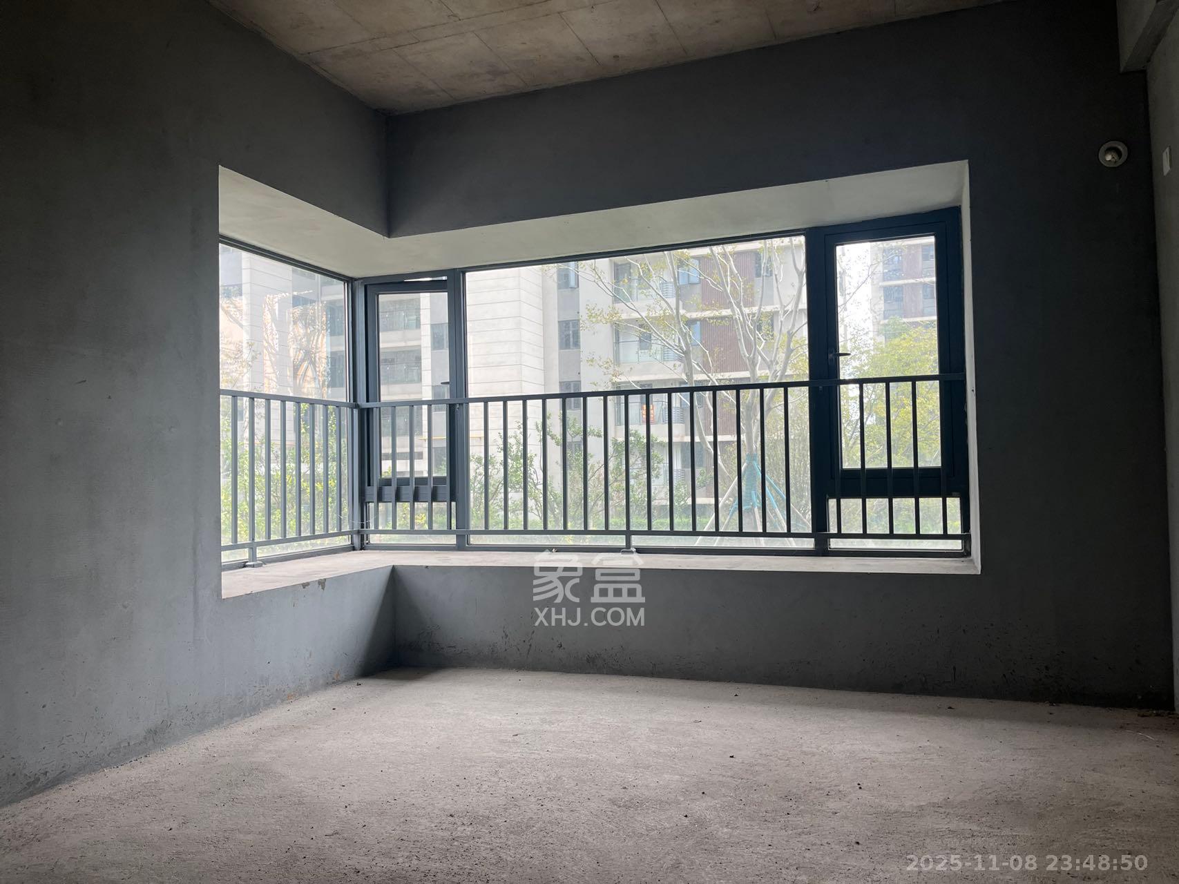 三一云湖 4室2厅3卫 106.0万 三一云湖 4室2厅3卫 106.0万卧室