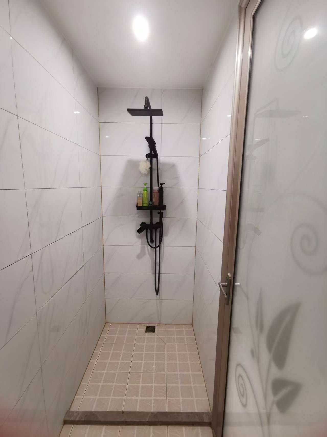 绿城桃李春风  5室3厅4卫    399.0万客厅